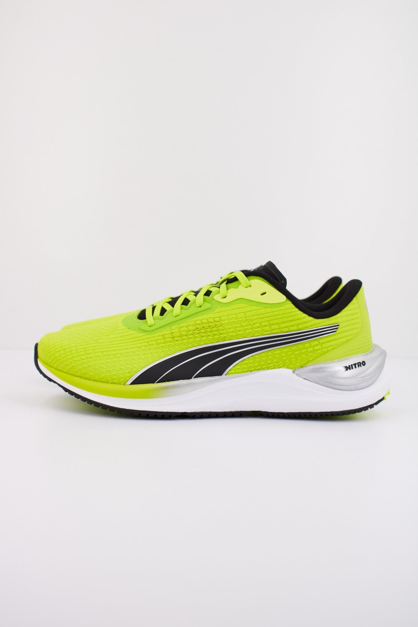 PUMA ELECTRIFY NITRO  en color VERDE  (1)