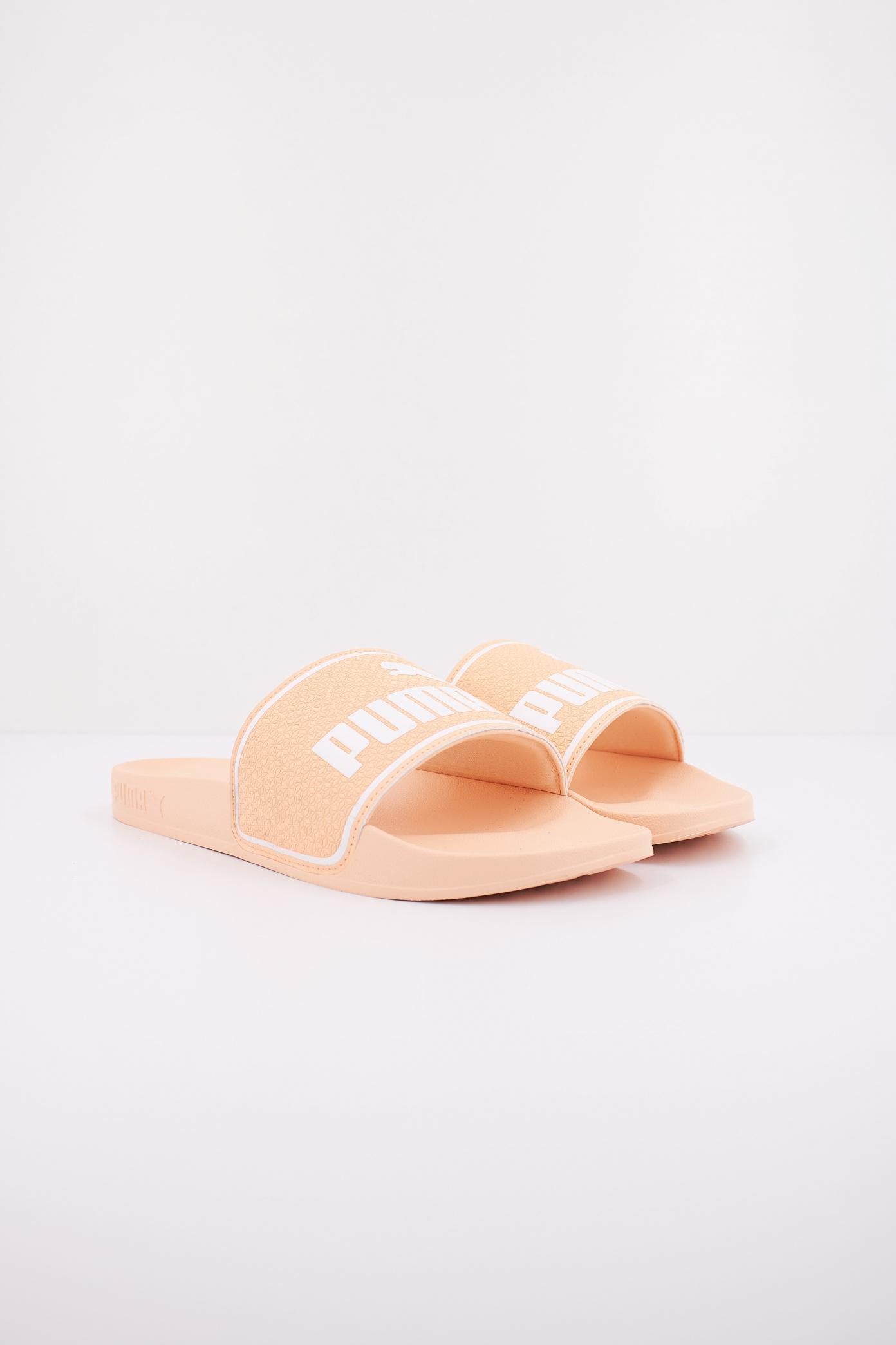 PUMA LEADCAT . en color NARANJA  (2)