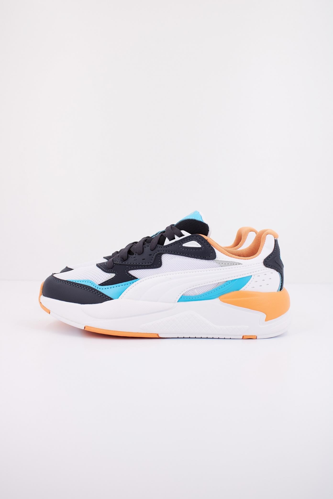 PUMA X-RAY SPEED JR en color AZUL  (1)