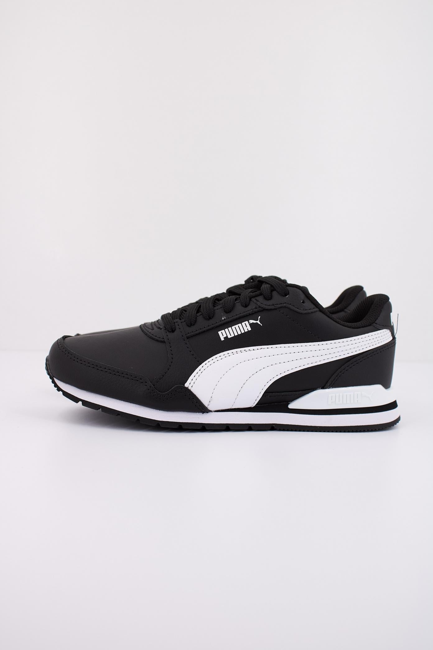 PUMA ST RUNNER V L JR en color NEGRO  (1)