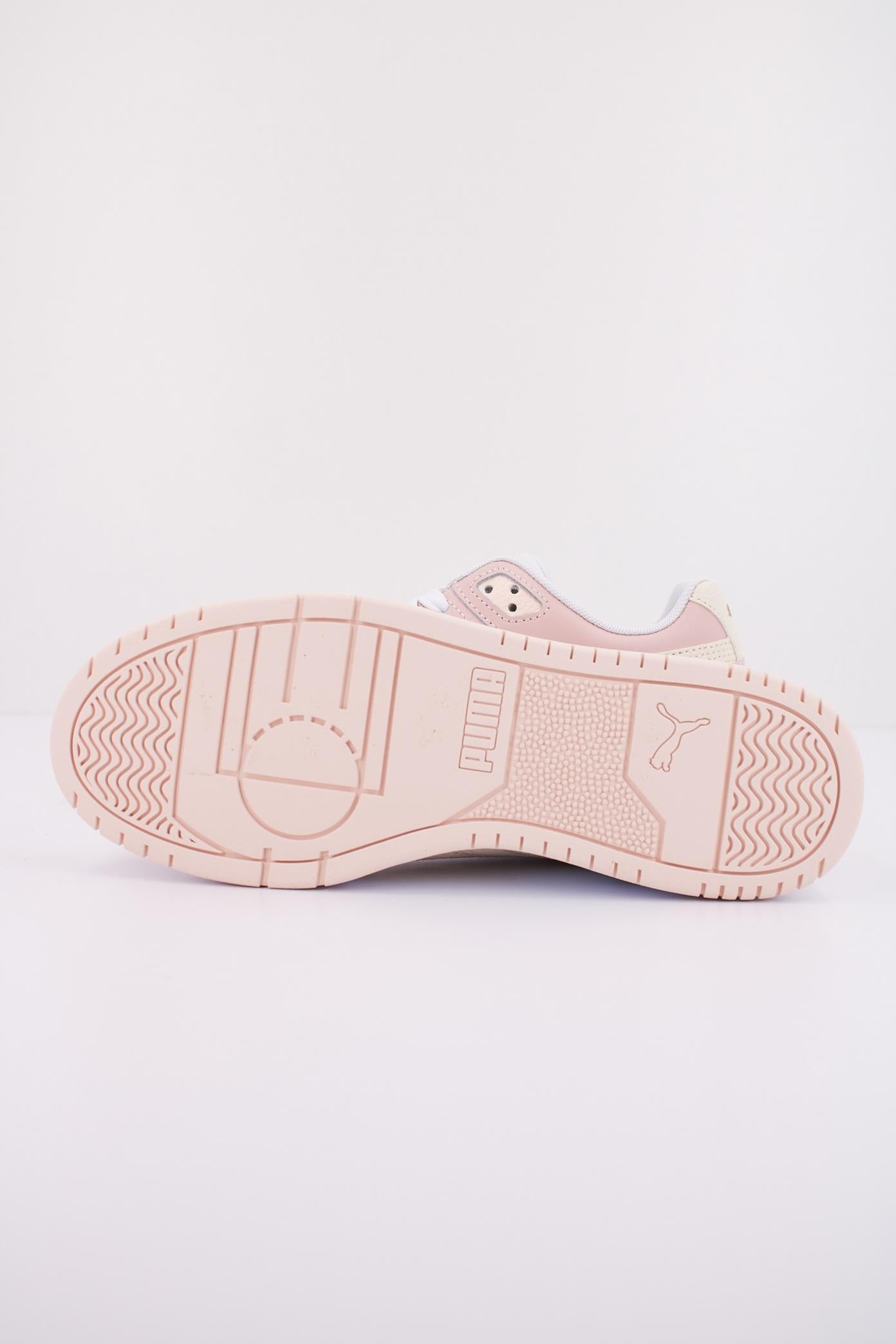 PUMA RBD GAME LOW en color BLANCO  (5)