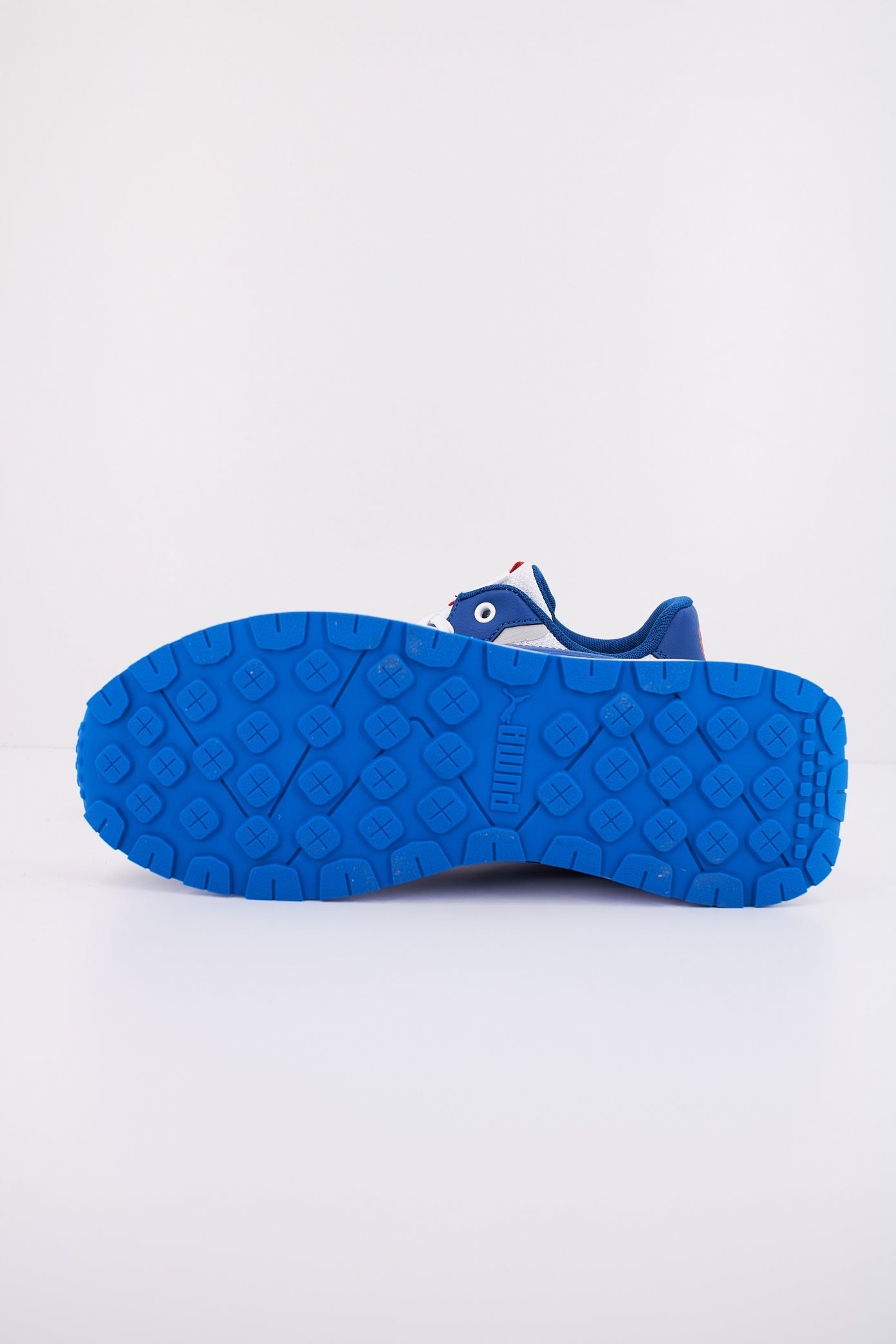 PUMA RUNTAMED en color BLANCO  (5)