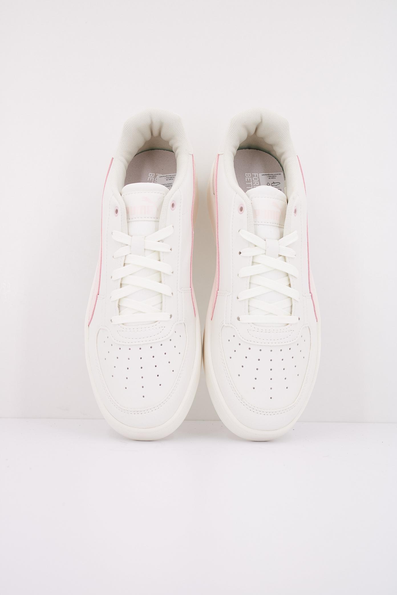 PUMA PUMA CAVEN . en color BLANCO  (3)