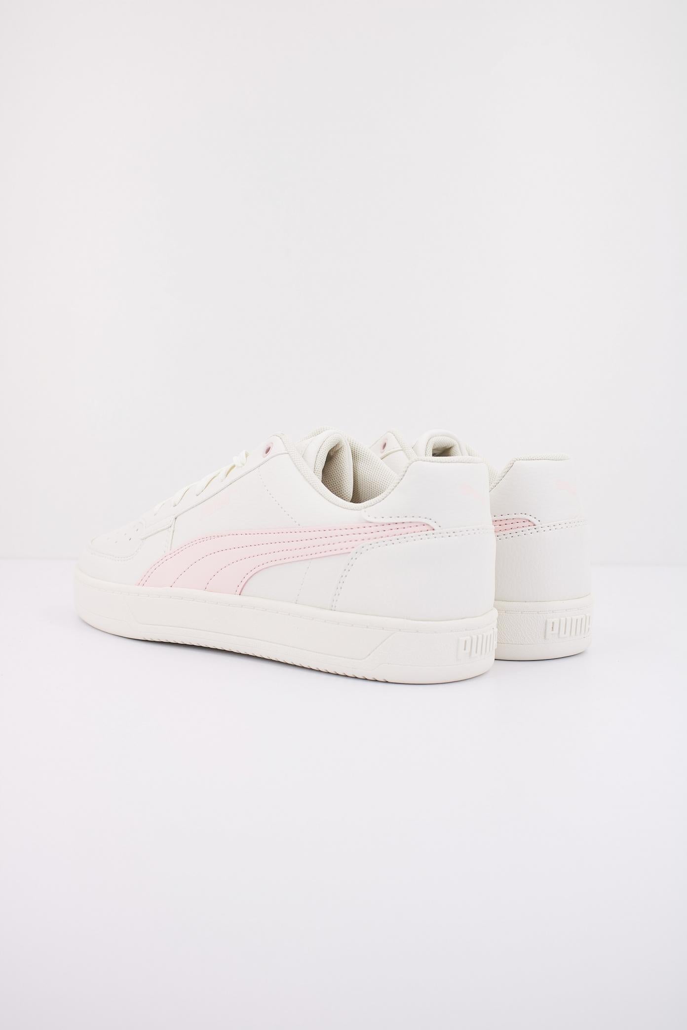 PUMA PUMA CAVEN . en color BLANCO  (4)