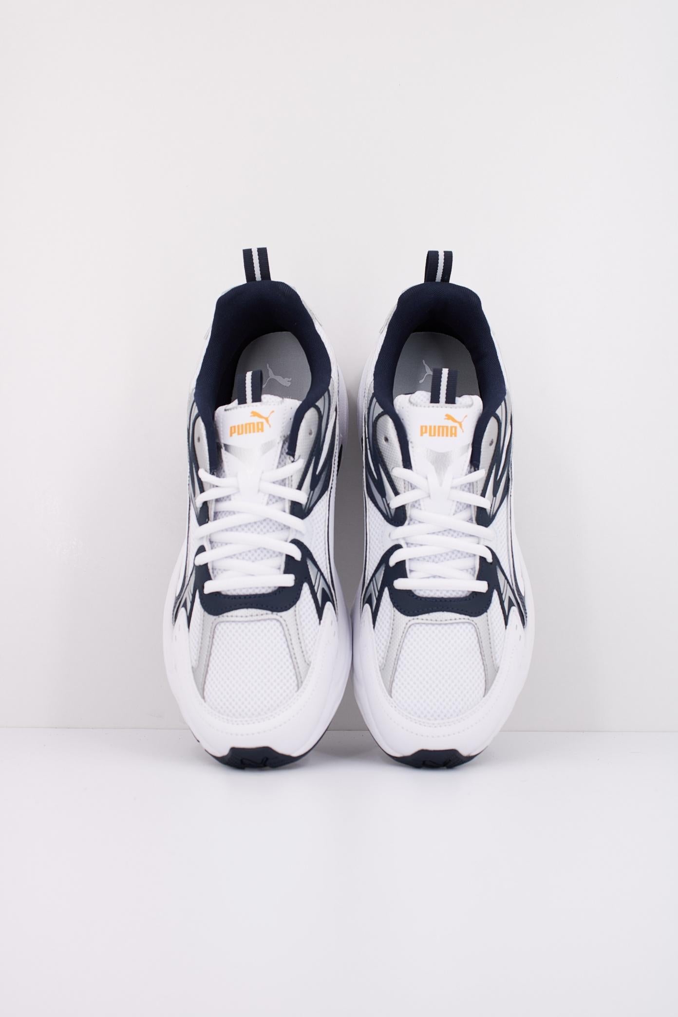PUMA MILENIO TECH en color BLANCO  (3)