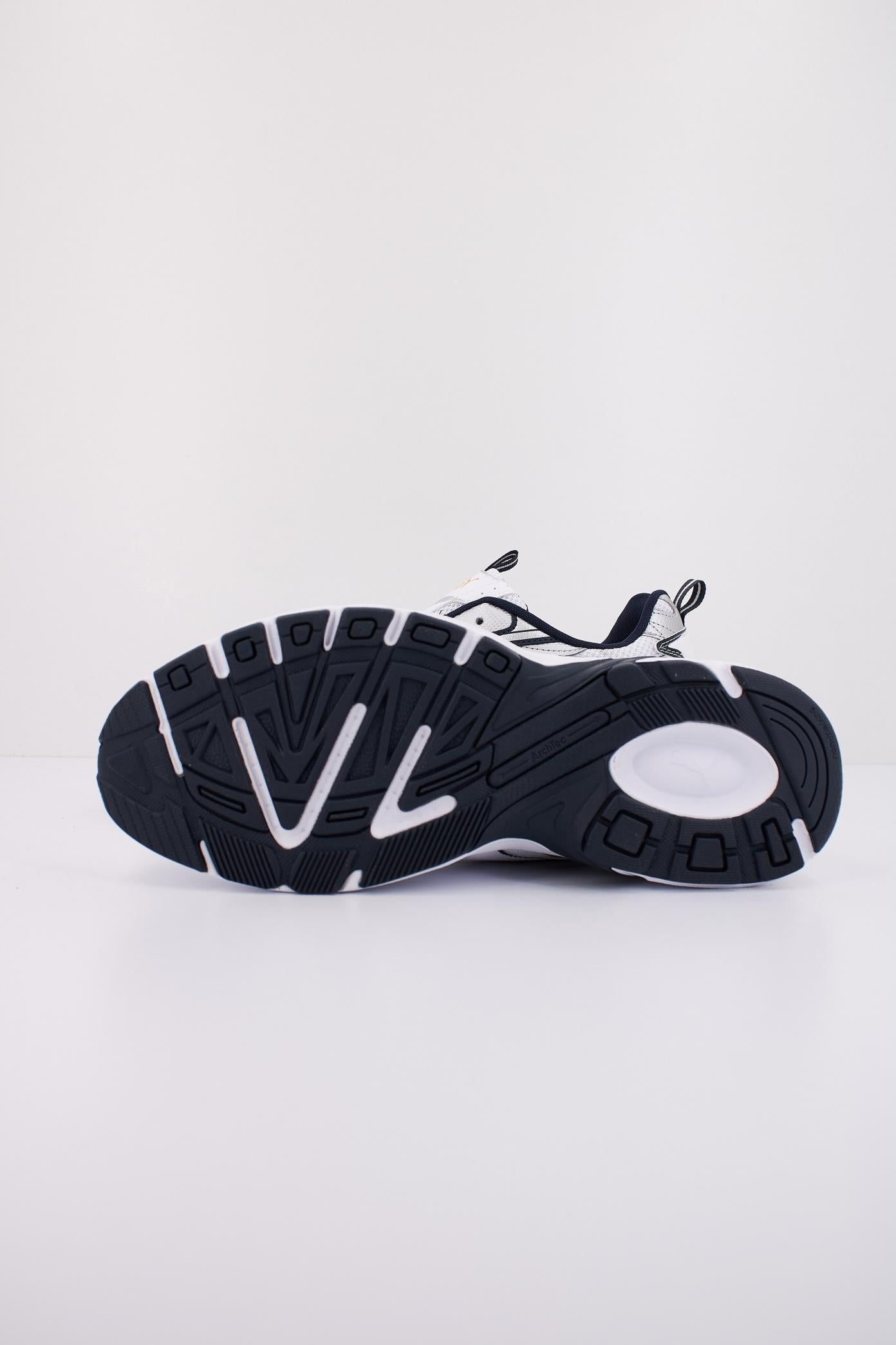 PUMA MILENIO TECH en color BLANCO  (5)