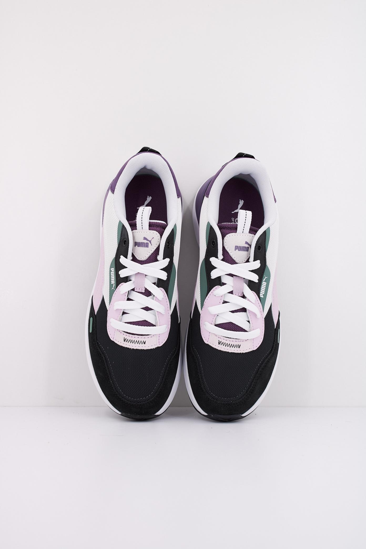 PUMA RUNTAMED PLATFORM en color VIOLETA  (3)