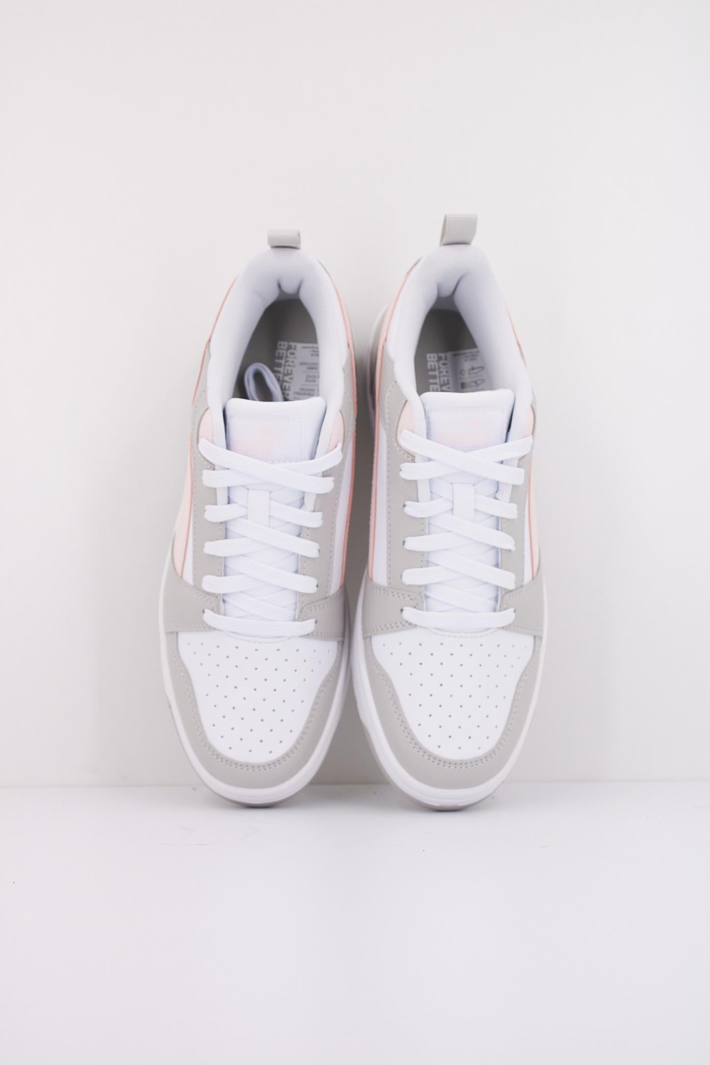 PUMA REBOUND V LOW en color BLANCO  (3)