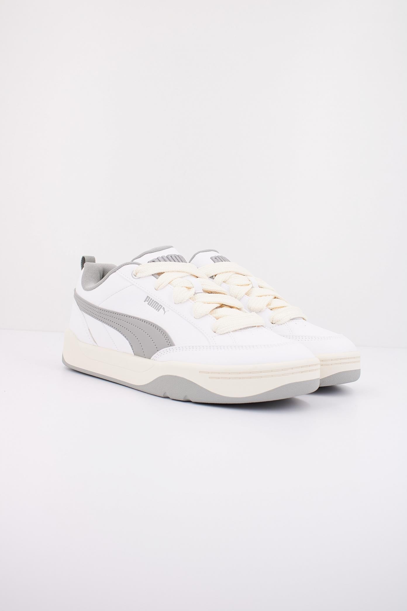 PUMA PARK LIFESTYLE en color BLANCO  (2)
