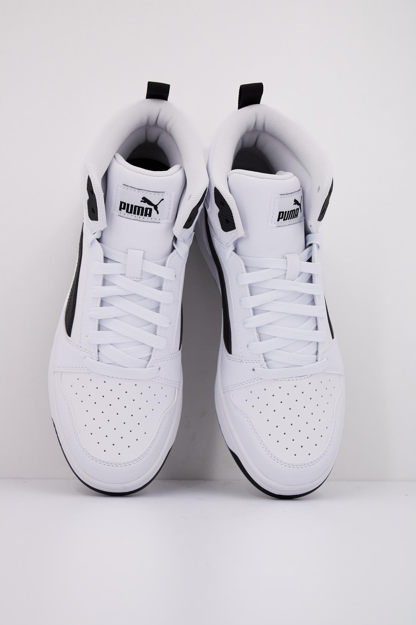 PUMA REBOUND V MID JR en color BLANCO  (3)