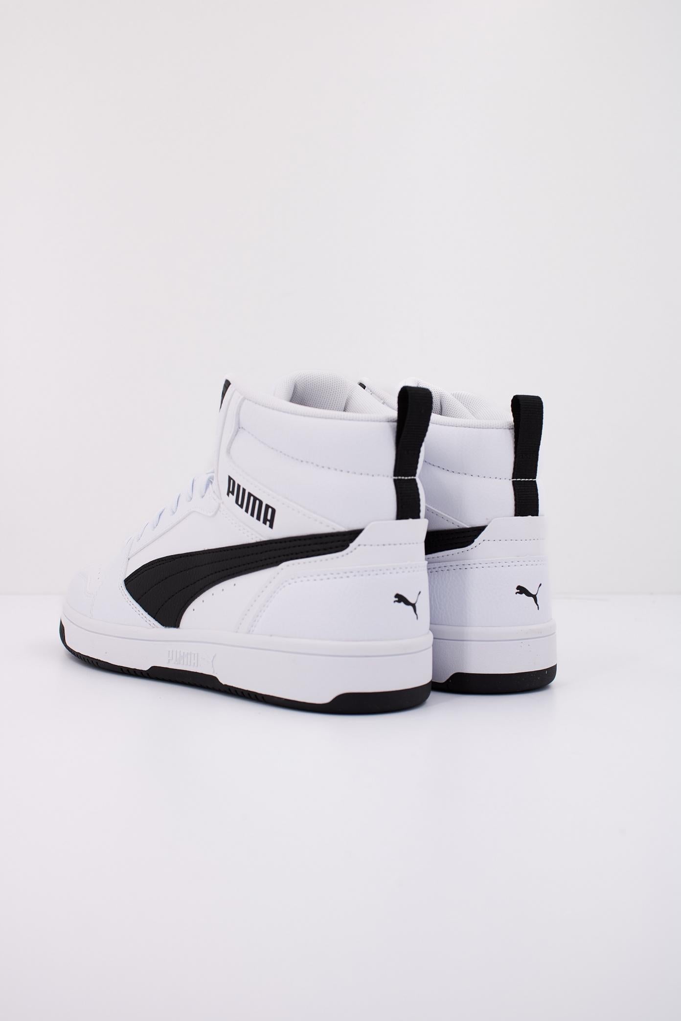 PUMA REBOUND V MID JR en color BLANCO  (4)