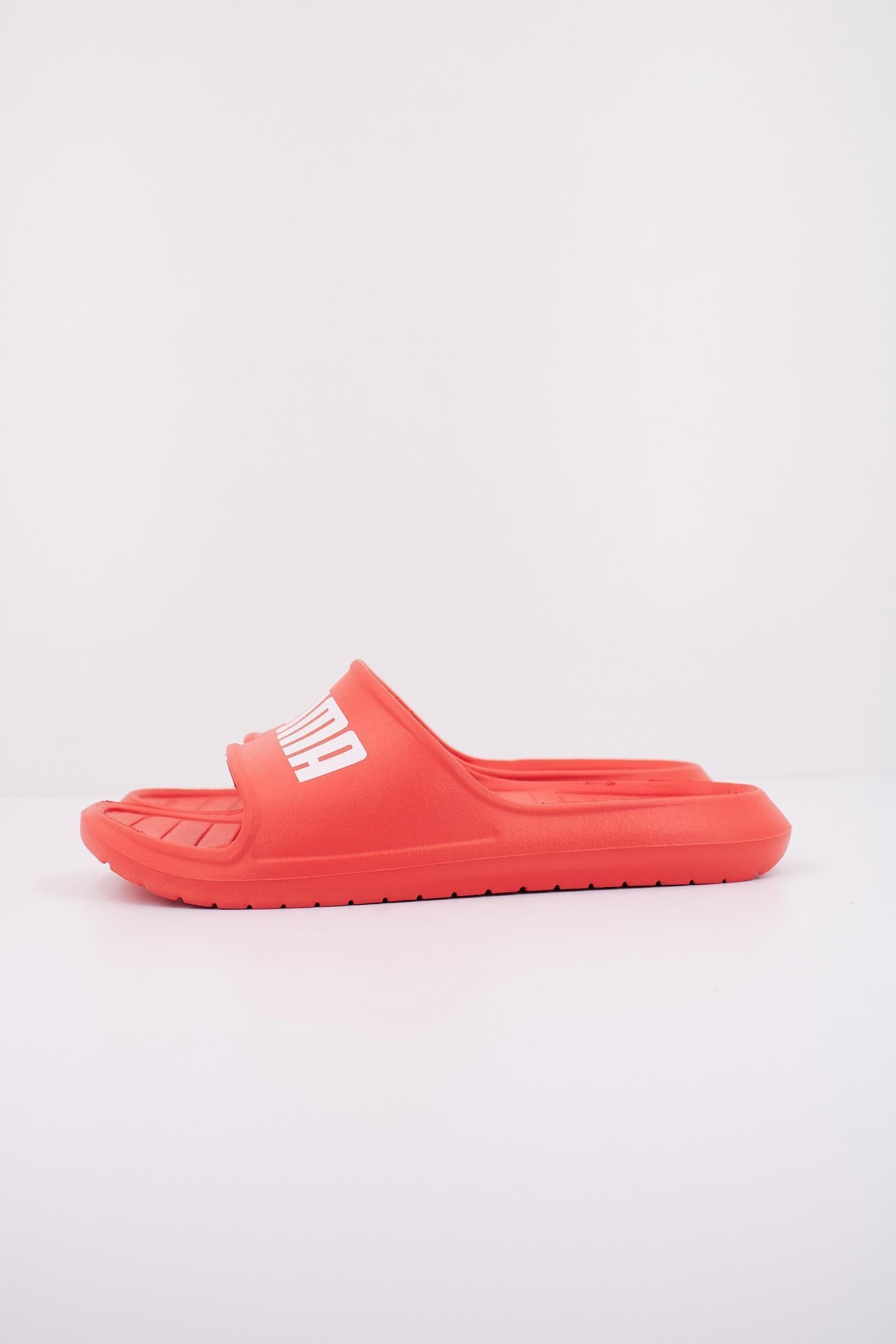 PUMA DIVECAT V LITE en color ROJO  (1)