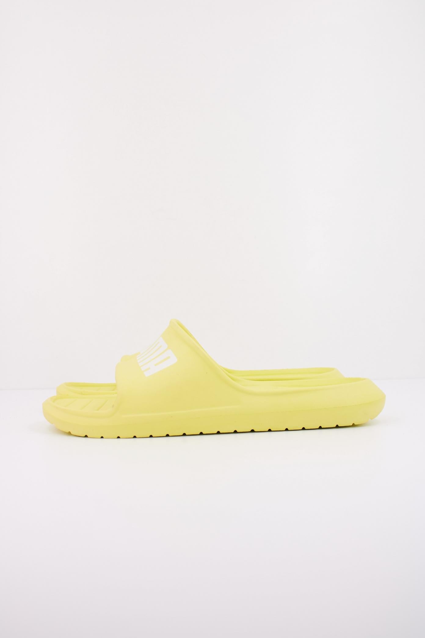 PUMA DIVECAT V LITE en color AMARILLO  (1)