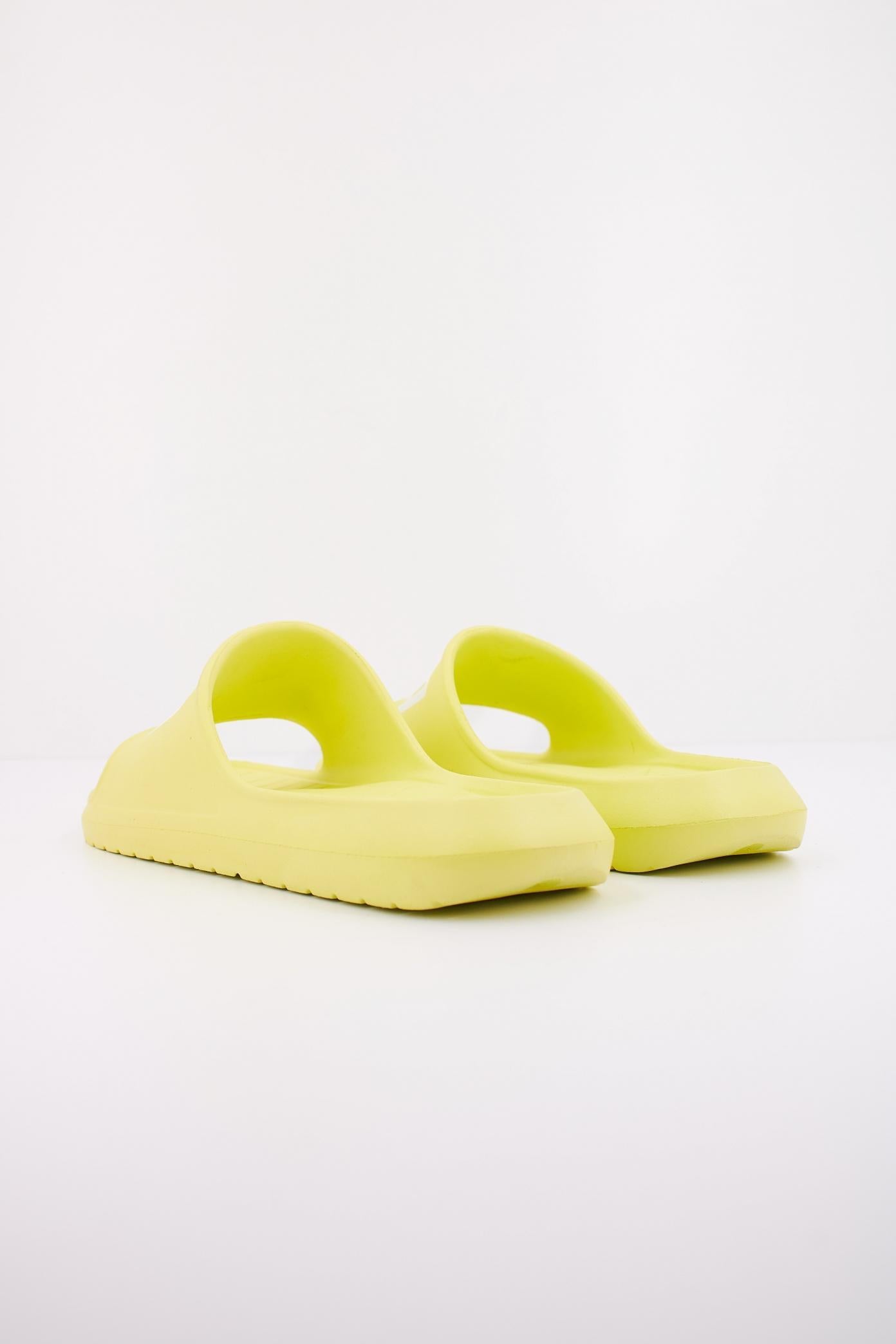 PUMA DIVECAT V LITE en color AMARILLO  (4)