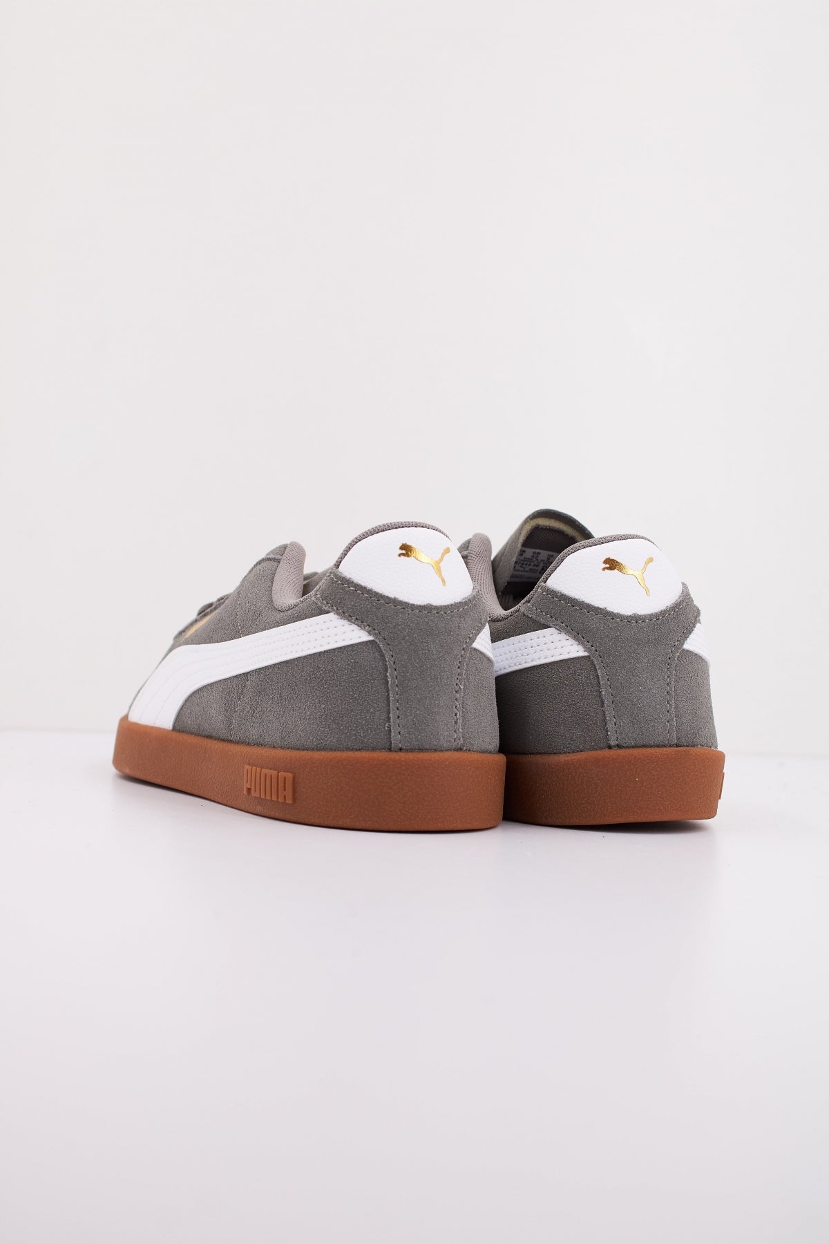 PUMA  CLUB II en color GRIS  (4)