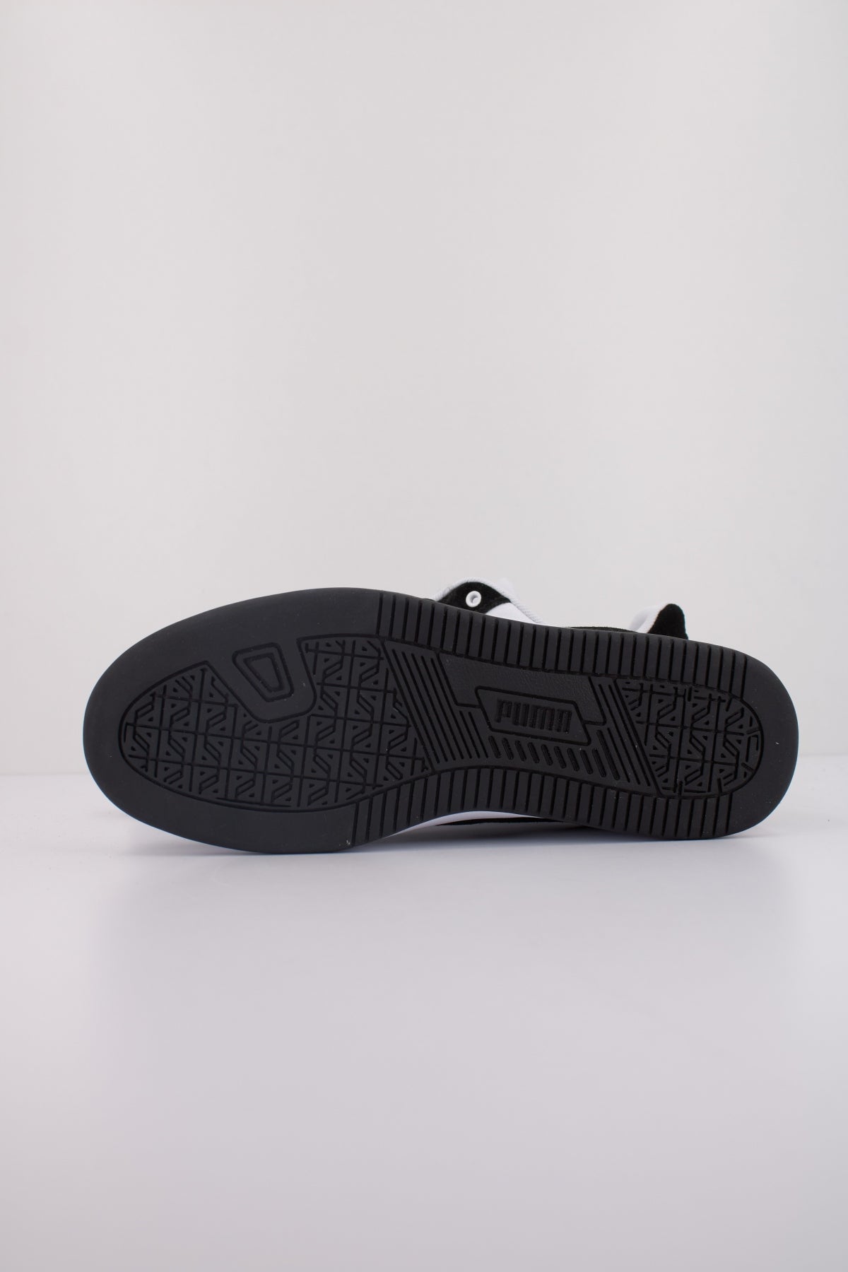 PUMA CAVEN . MONO en color NEGRO  (5)