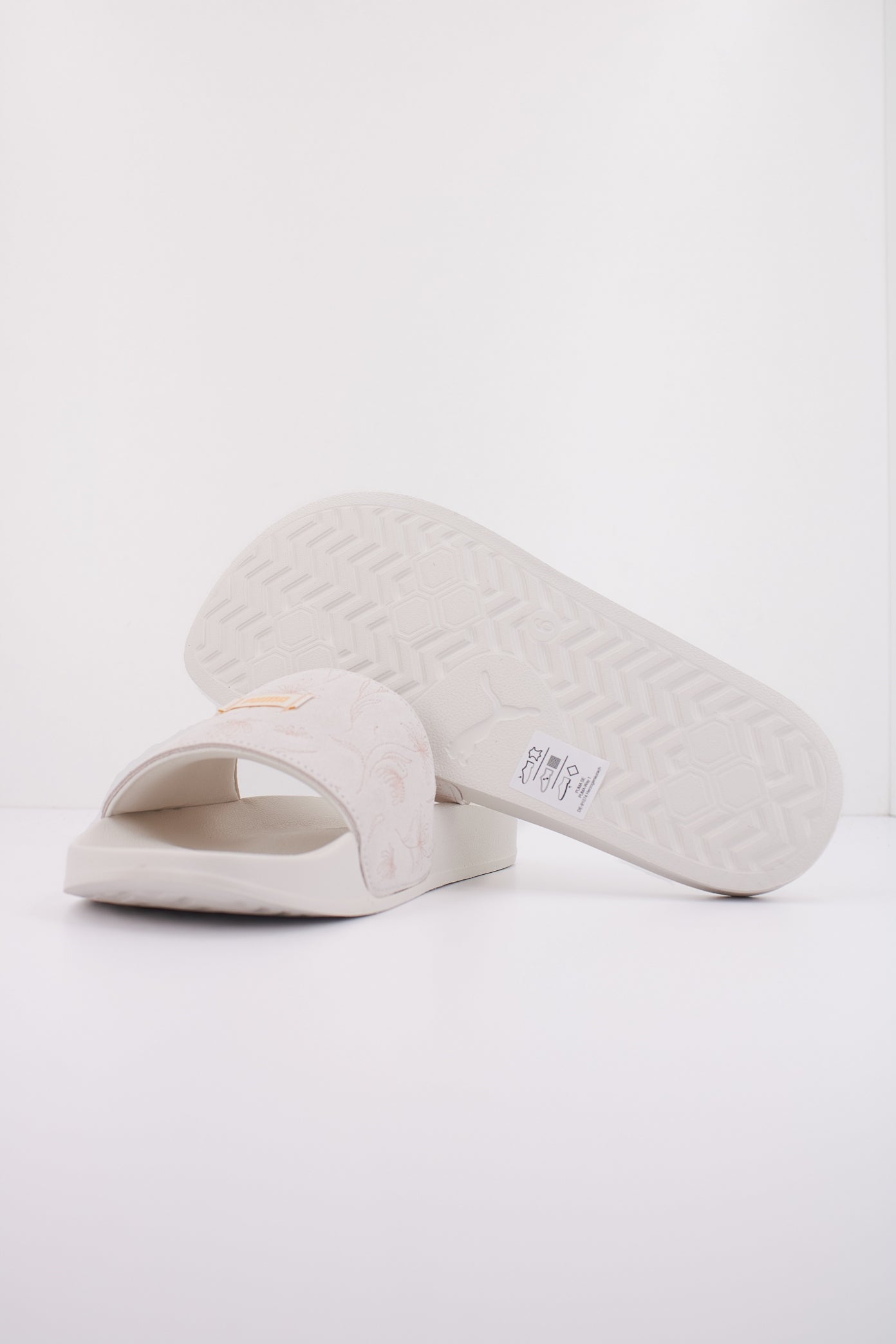PUMA LEADCAT . CRAFTED FLOWER en color BLANCO  (5)