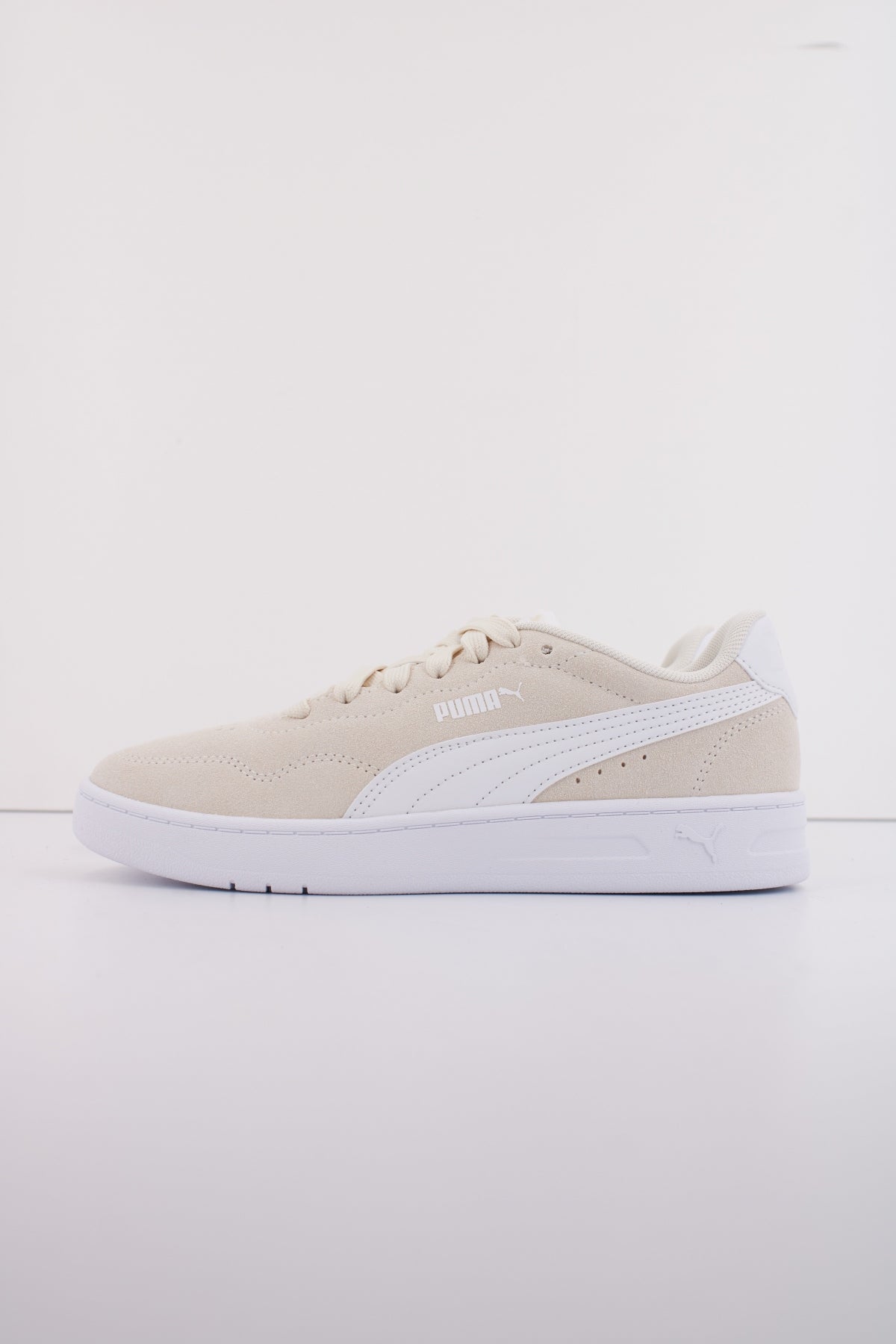 PUMA COURT LALLY SD en color BEIS  (1)