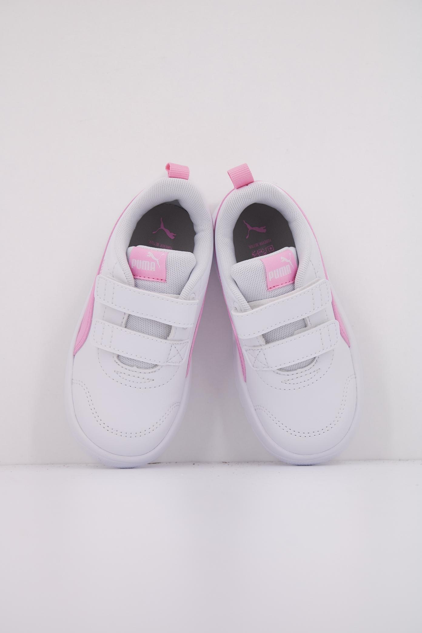 PUMA COURTFLEX V V INF en color BLANCO  (3)