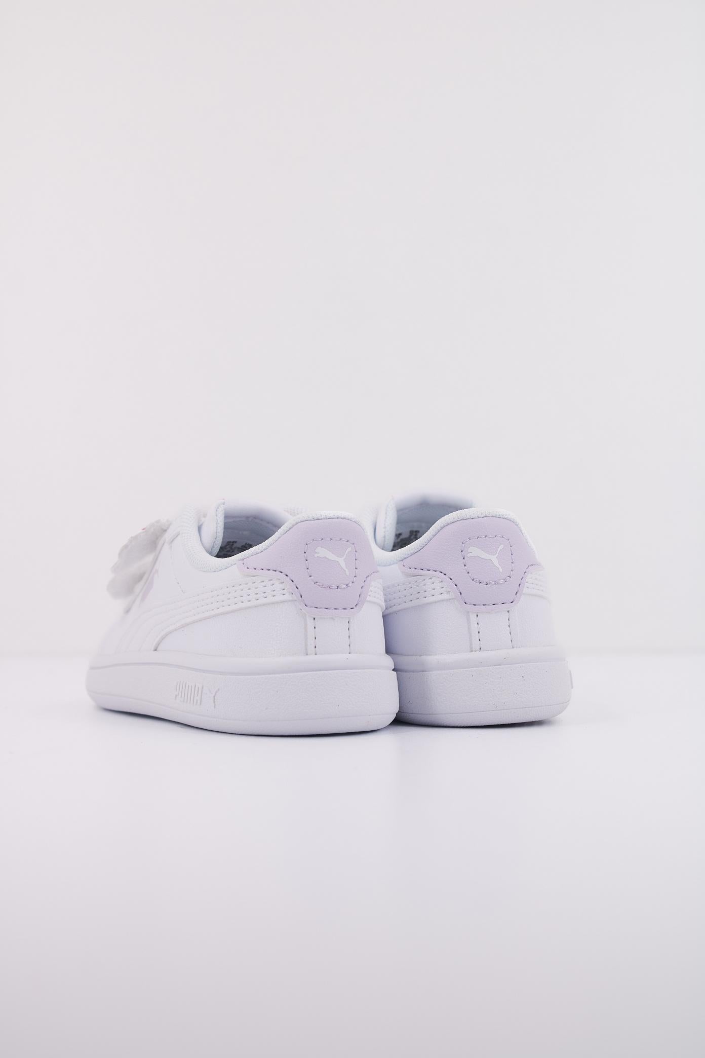 PUMA SMASH . BADGES V IN en color BLANCO  (4)