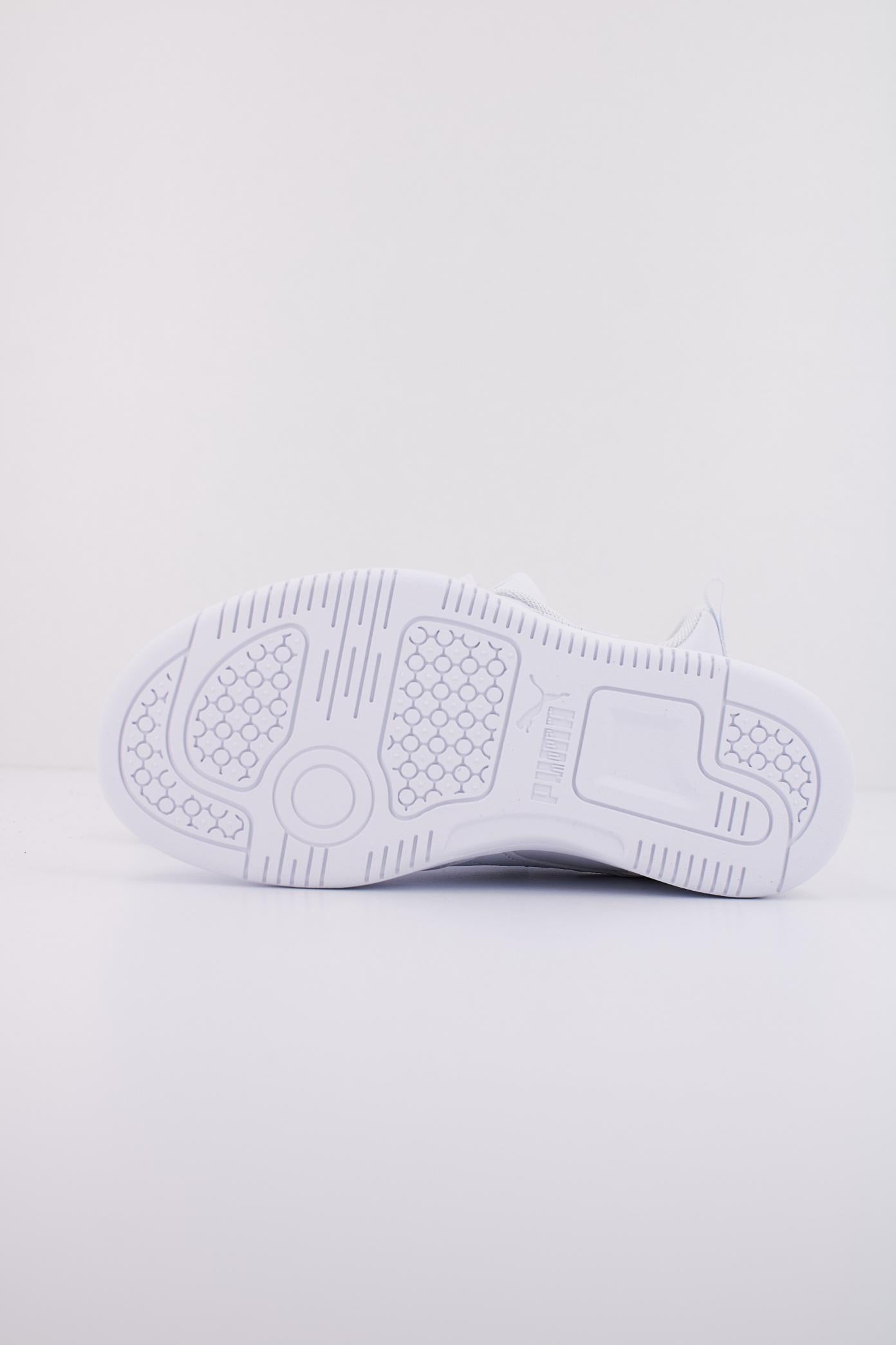 PUMA REBOUND V LO AC+ PS en color BLANCO  (5)