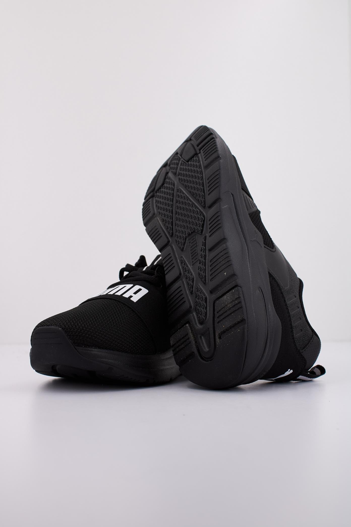 PUMA SOFTRIDE WIRED  JR en color NEGRO  (5)