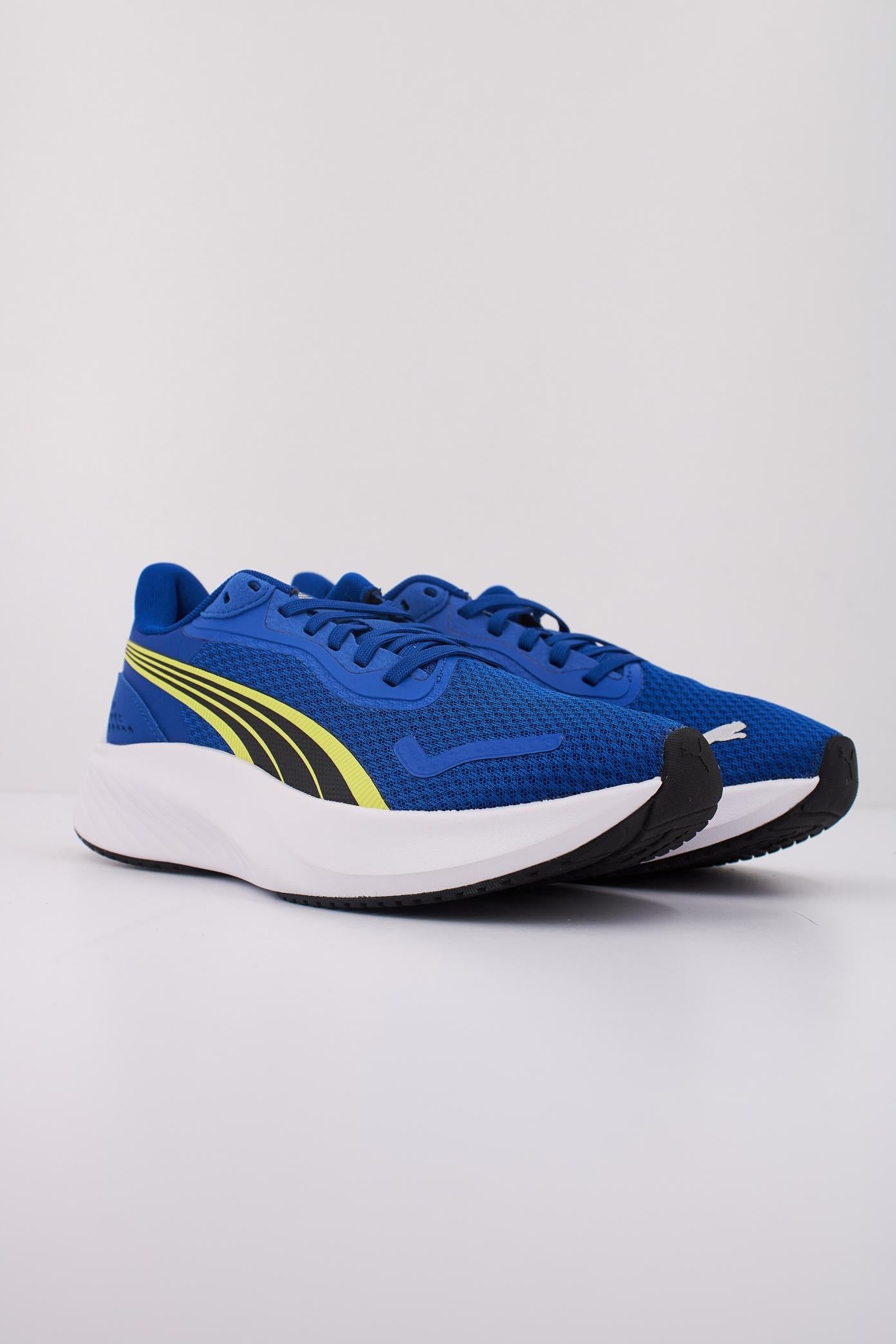 PUMA POUNCE LITE JR en color AZUL  (2)