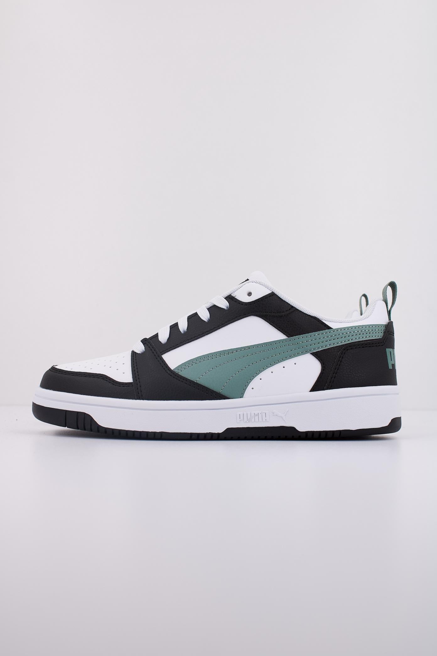 PUMA REBOUND V LO JR en color NEGRO  (1)