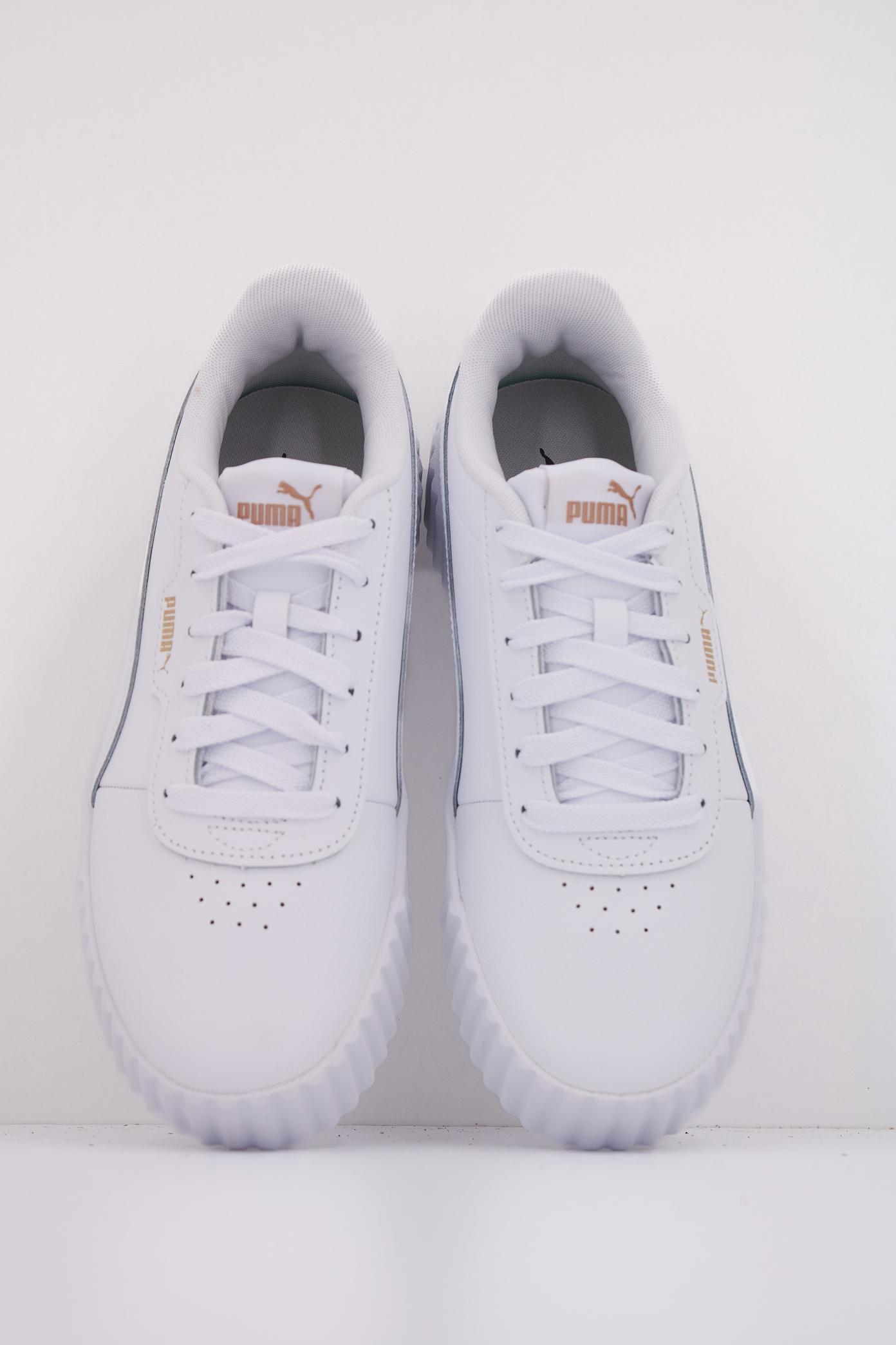 PUMA CARINA . en color BLANCO  (3)