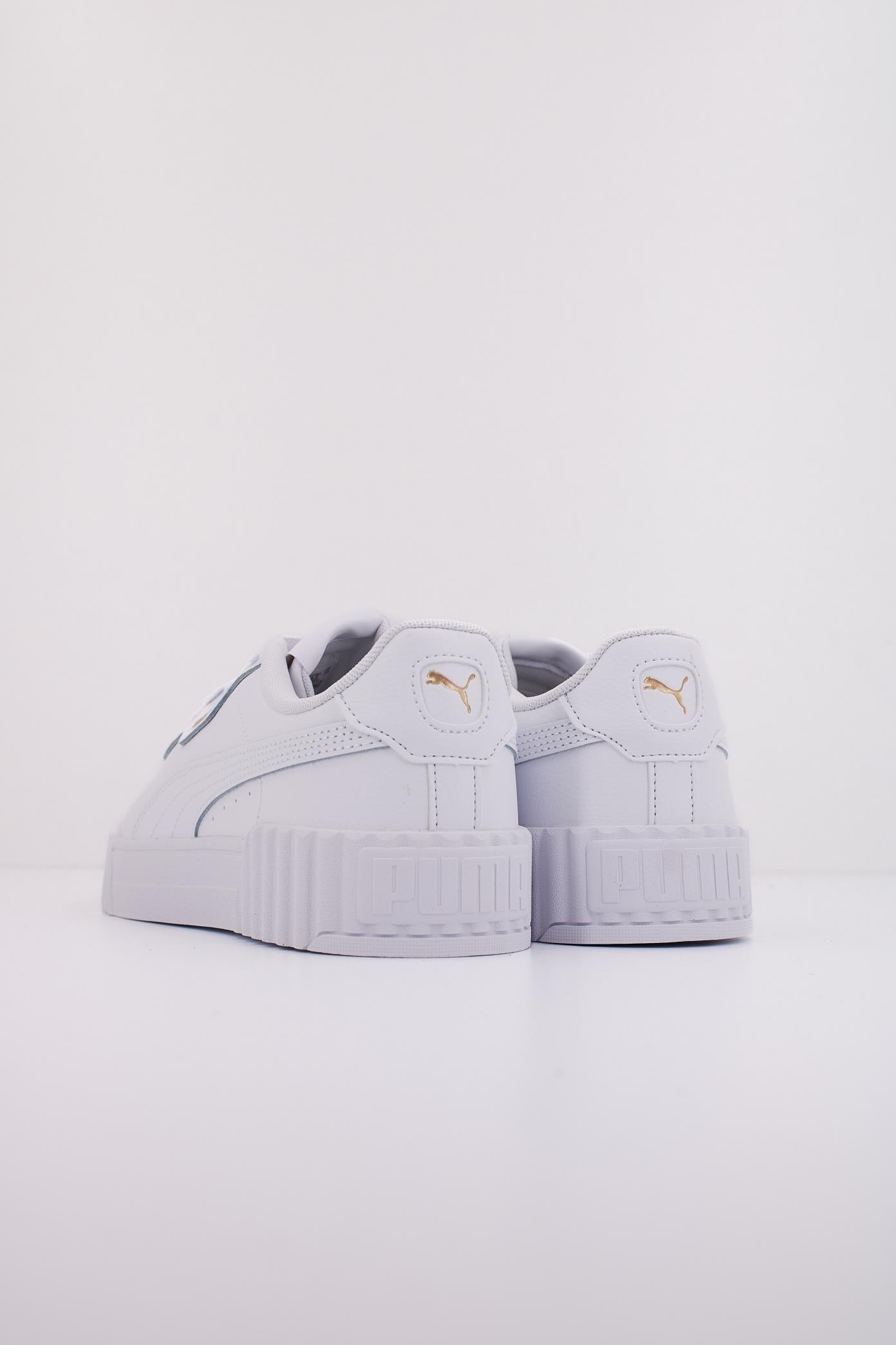 PUMA CARINA . en color BLANCO  (4)