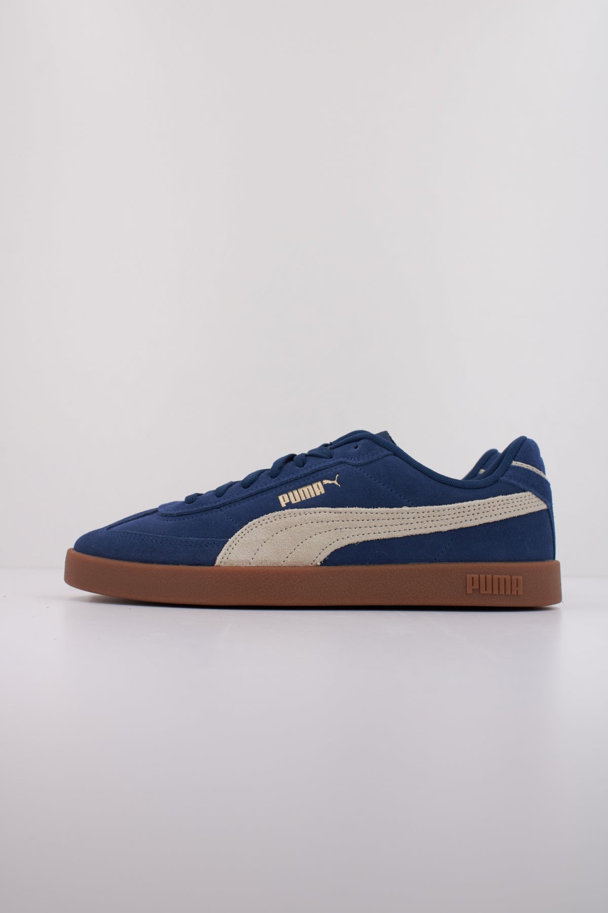 PUMA PUMA CLUB II ERA SUEDE en color AZUL  (1)