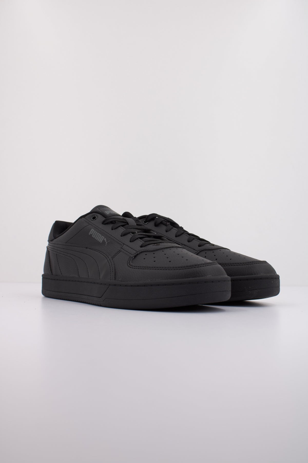 PUMA PUMA CAVEN . en color NEGRO  (2)