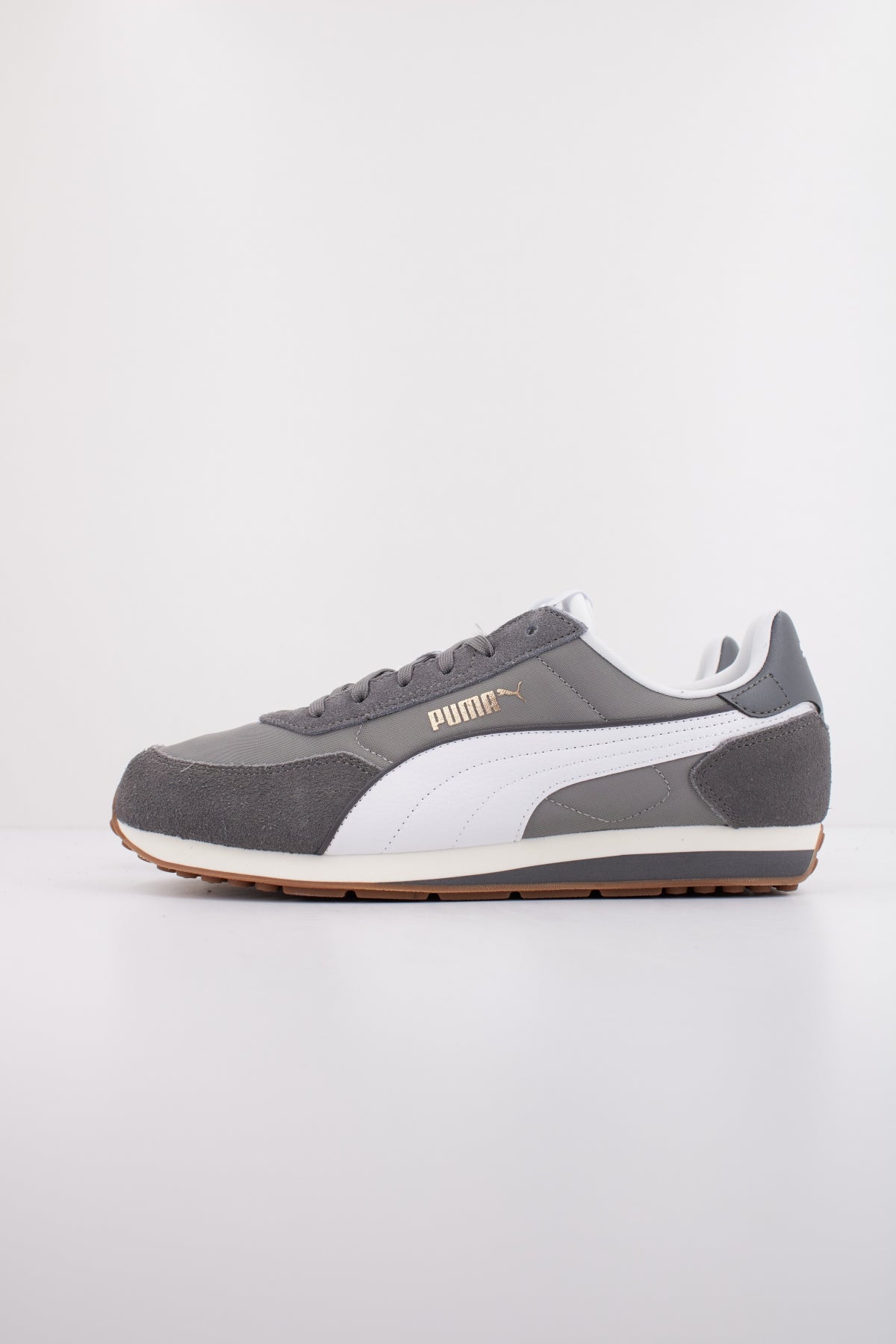 PUMA ST MILER RISE en color GRIS  (1)
