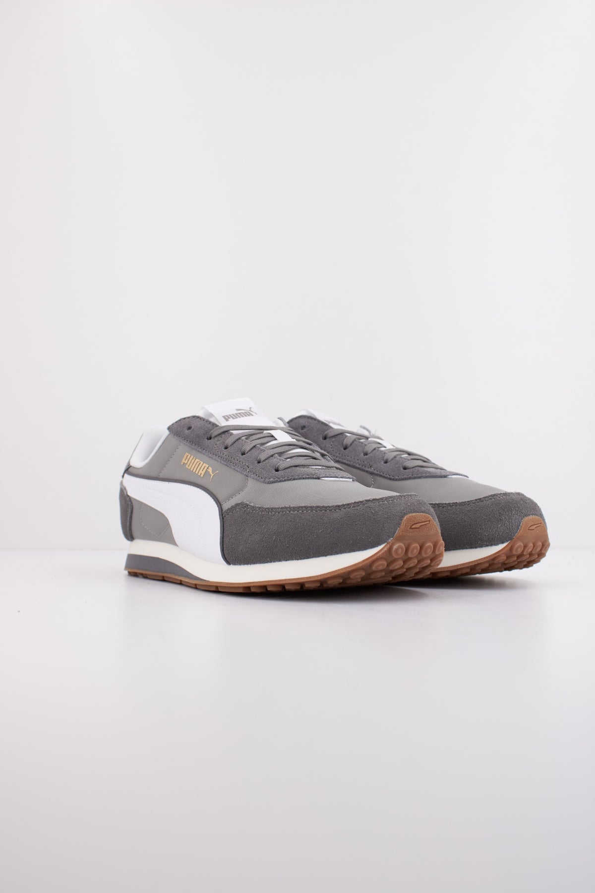 PUMA ST MILER RISE en color GRIS  (2)