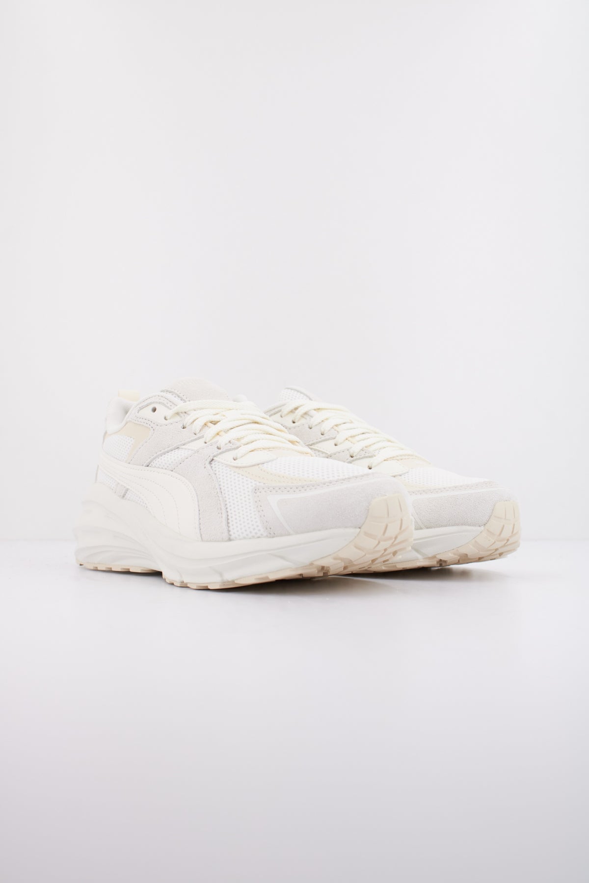 PUMA HYPNOTIC LS en color BLANCO  (2)