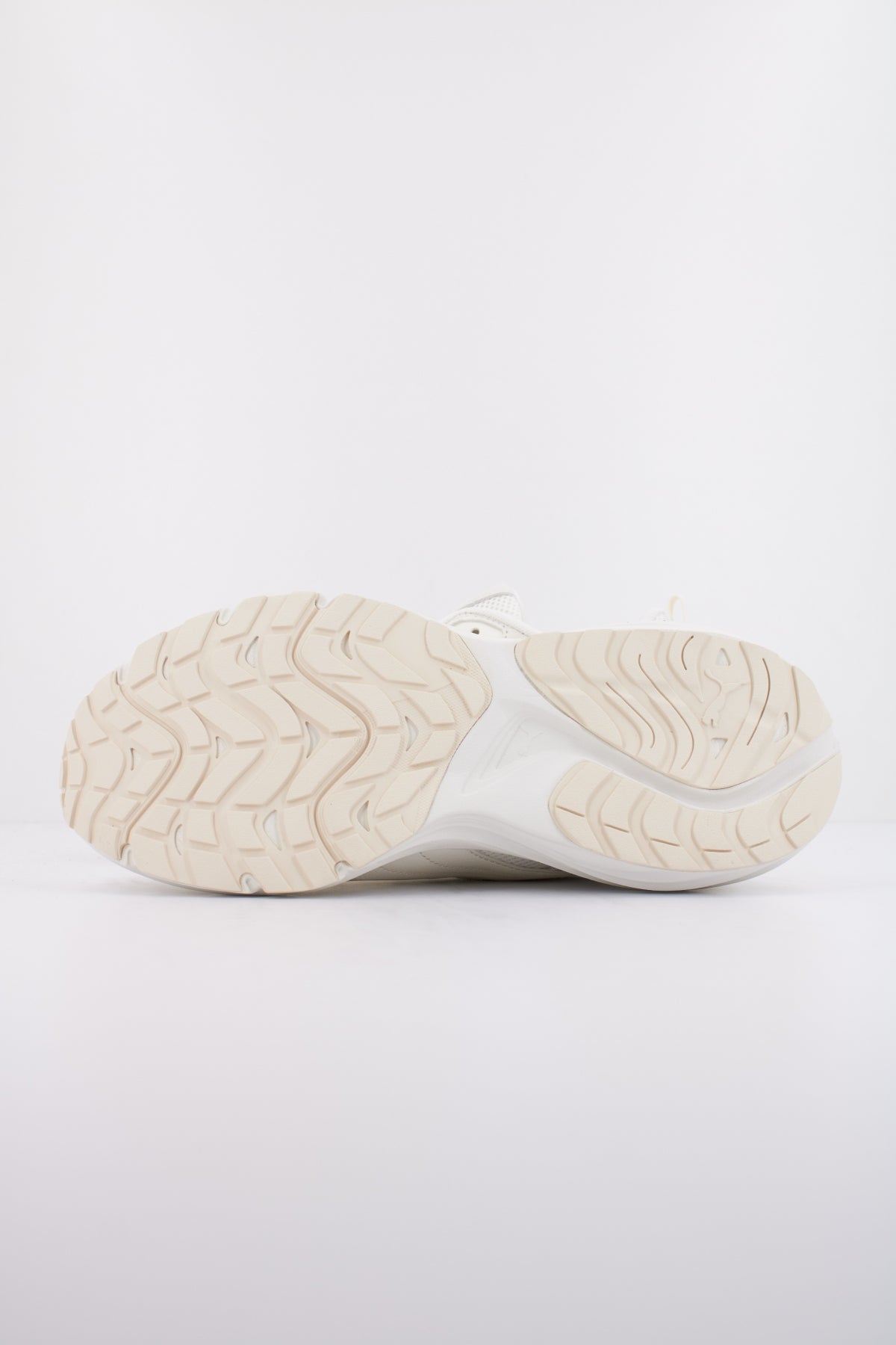 PUMA HYPNOTIC LS en color BLANCO  (5)