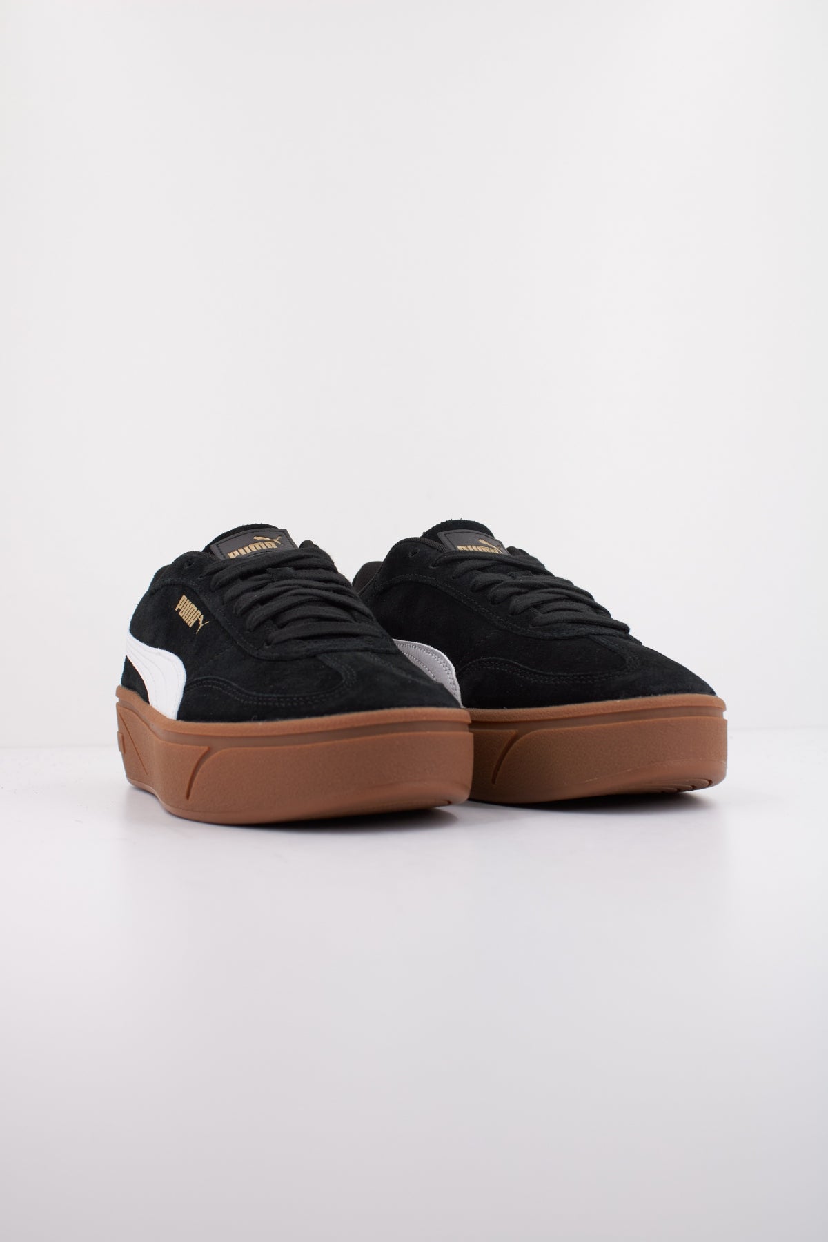 PUMA CLUB II ERA PLATFORM en color NEGRO  (2)