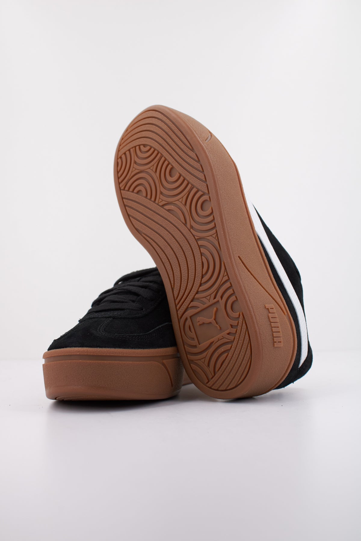 PUMA CLUB II ERA PLATFORM en color NEGRO  (5)