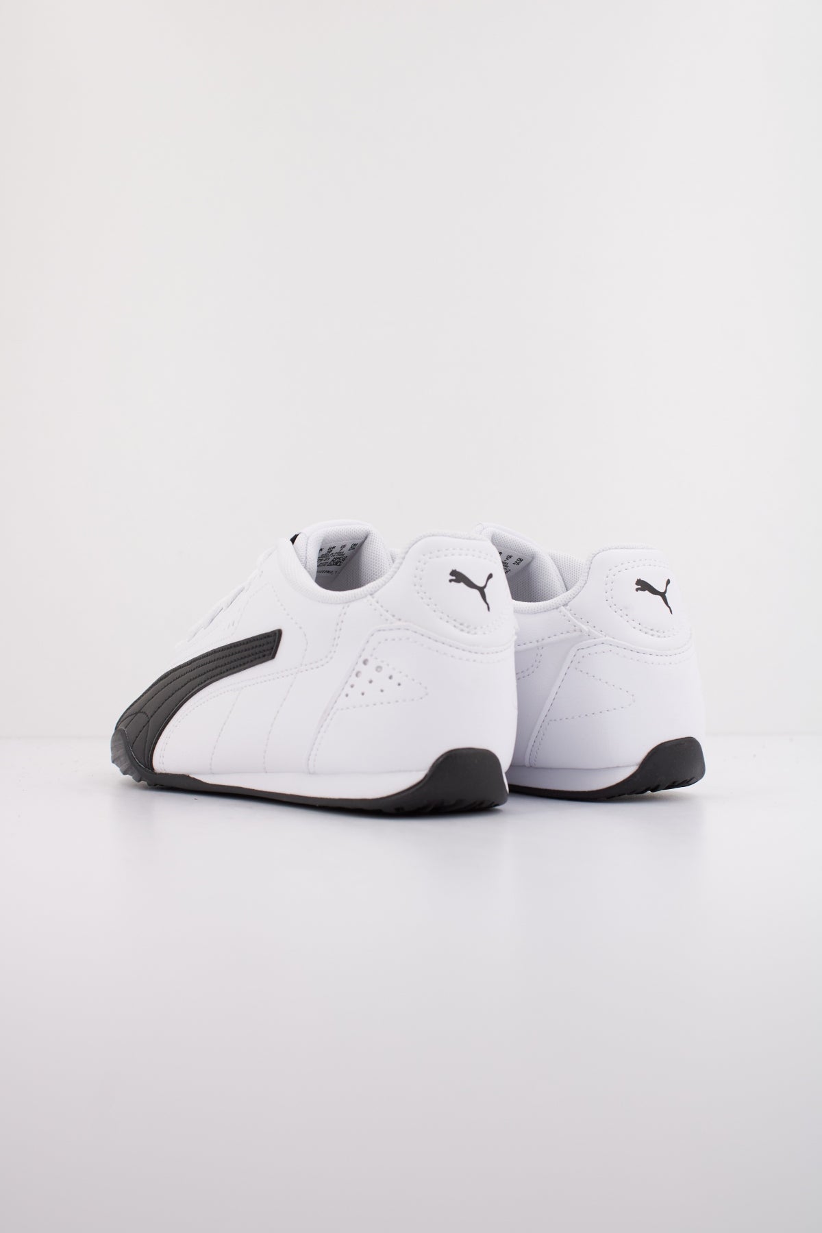 PUMA PUMA CATCH en color BLANCO  (4)