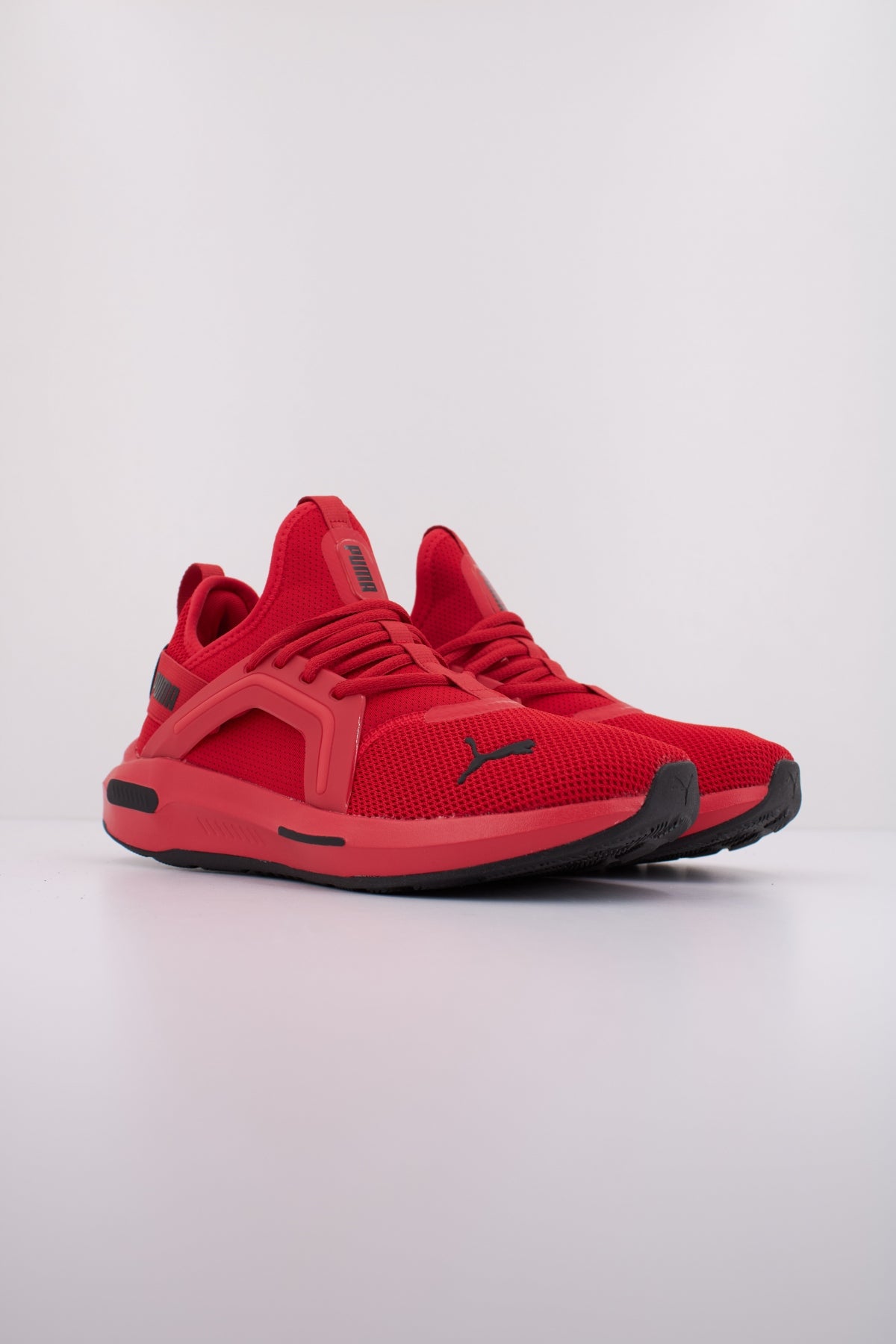 PUMA SOFTRIDE ENZO  JR en color ROJO  (2)