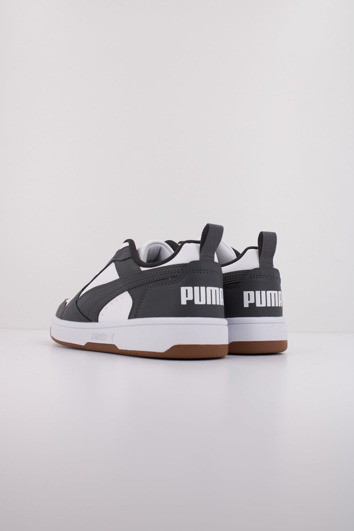 PUMA PUMA REBOUND V LO JR en color GRIS  (4)