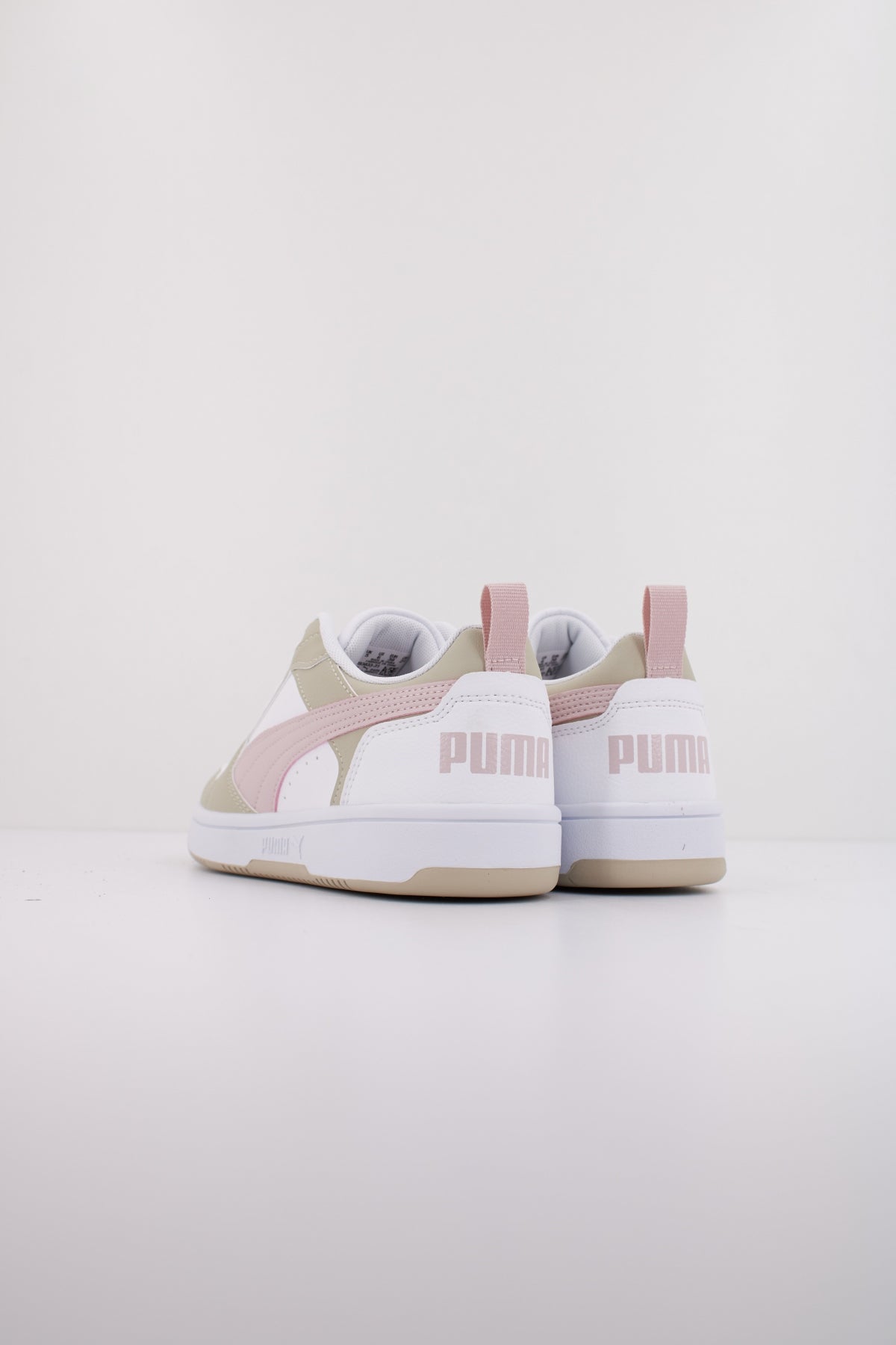 PUMA PUMA REBOUND V LO JR en color BLANCO  (4)