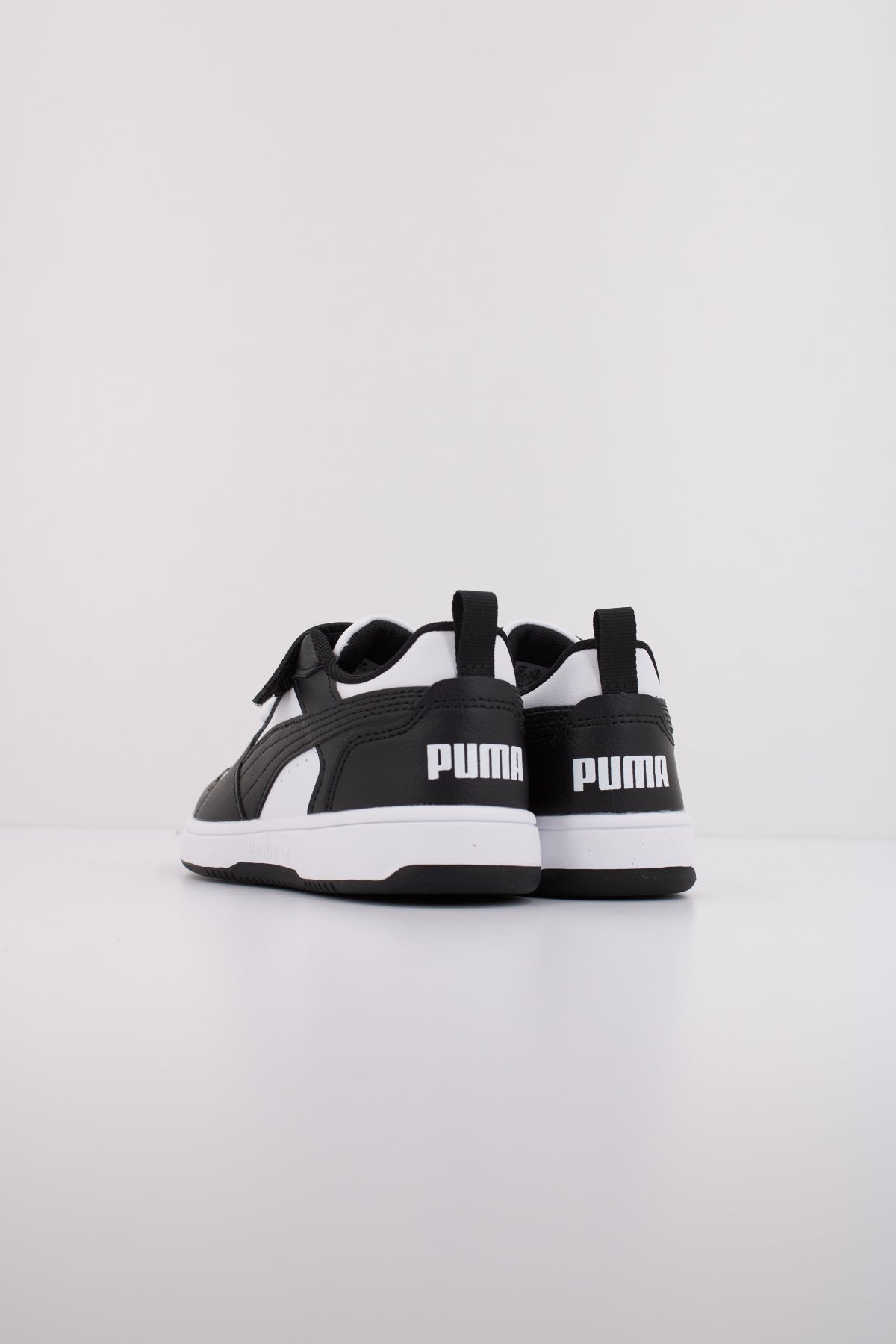 PUMA PUMA REBOUND V LO AC+ PS en color NEGRO  (4)