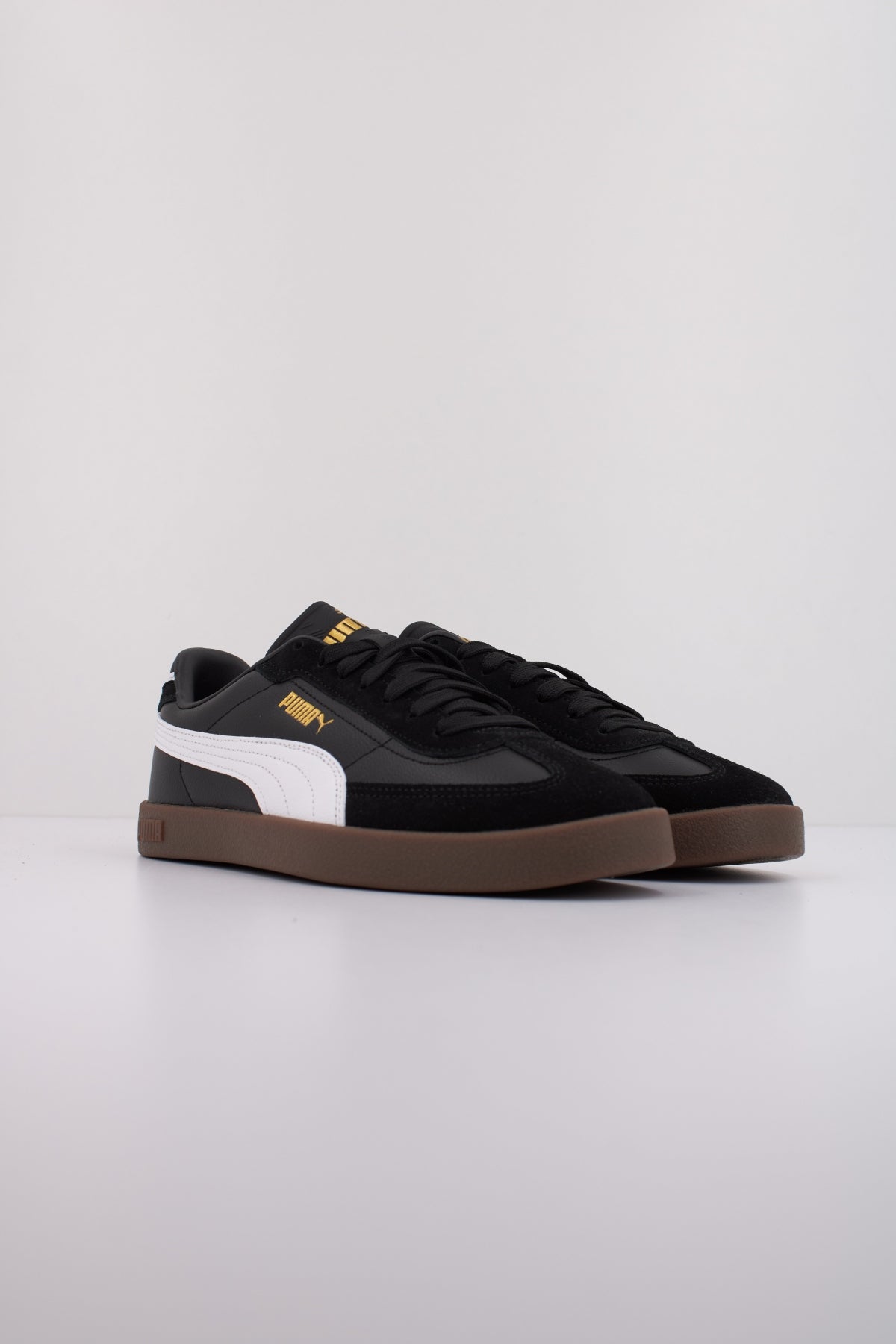 PUMA PUMA CLUB II ERA JR en color NEGRO  (2)