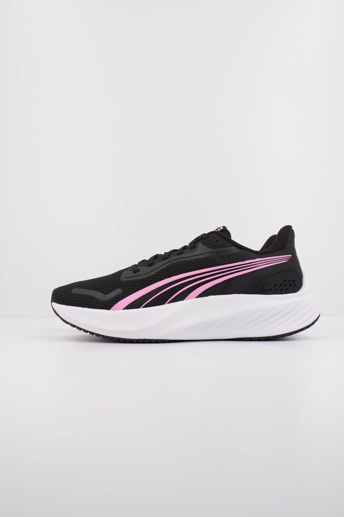 PUMA POUNCE LITE JR en color NEGRO  (1)