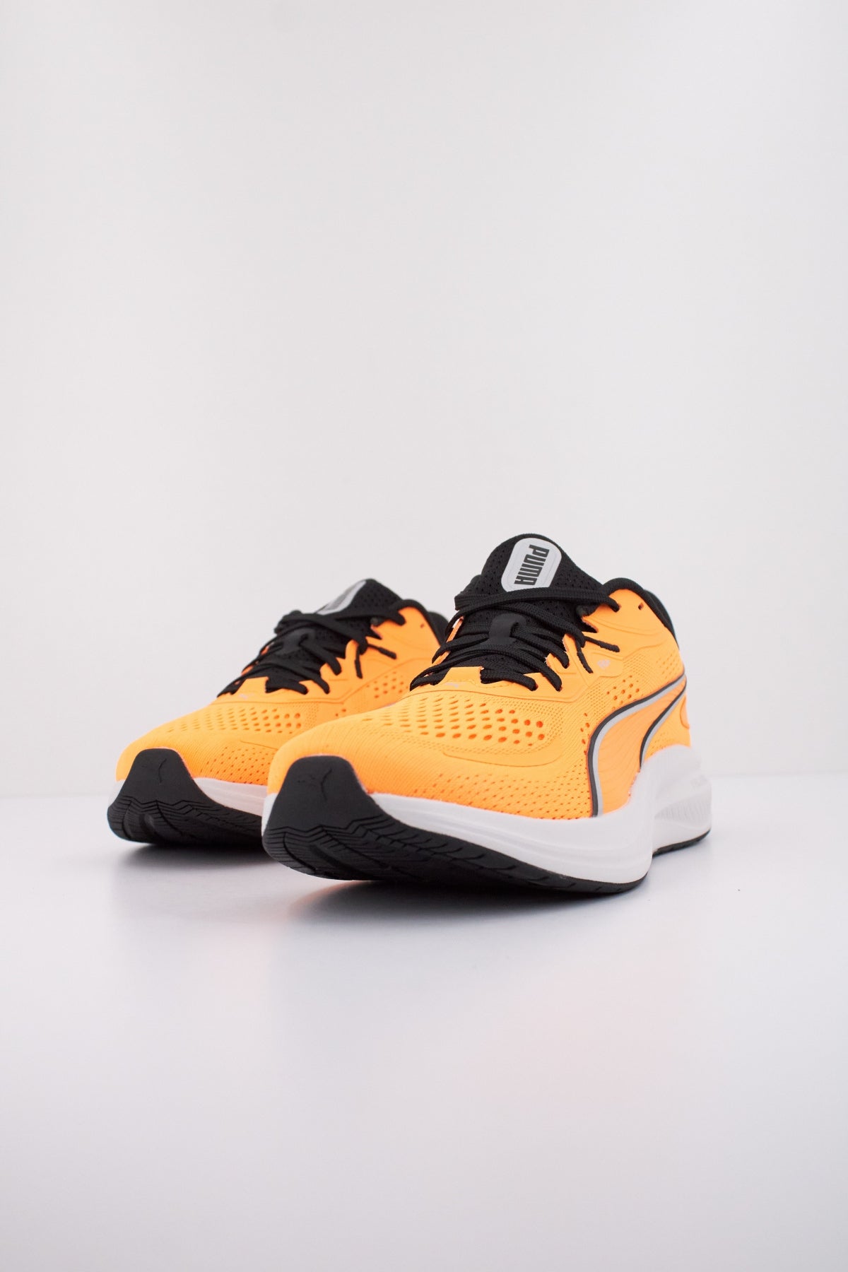 PUMA SKYROCKET LITE   en color NARANJA  (2)