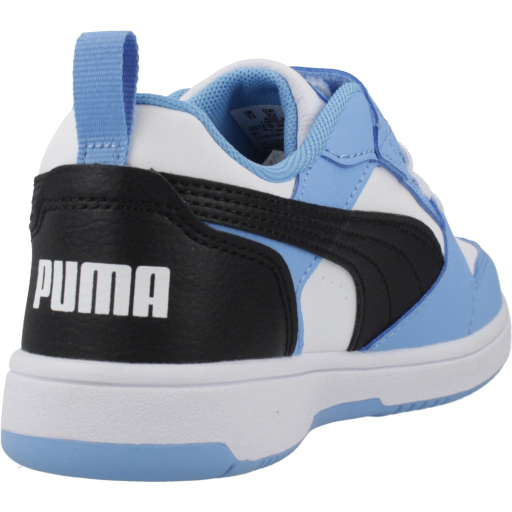 PUMA REBOUND V LO en color AZUL  (3)