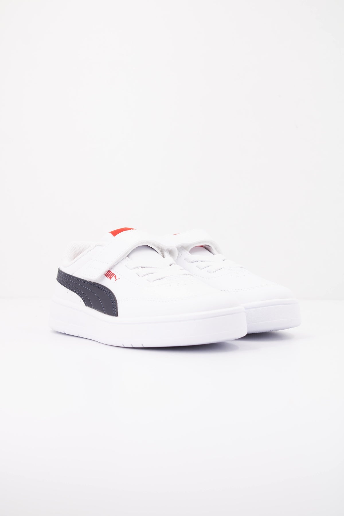 PUMA COURT CLASSIC CLEAN en color BLANCO  (2)