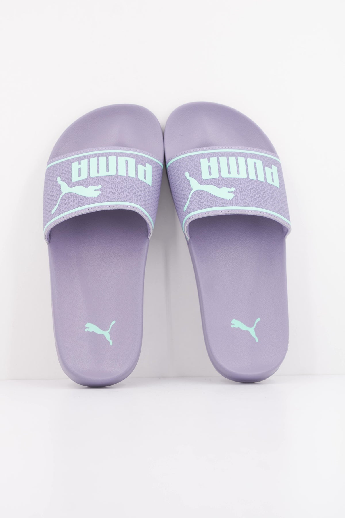 PUMA LEADCAT . en color VIOLETA  (3)