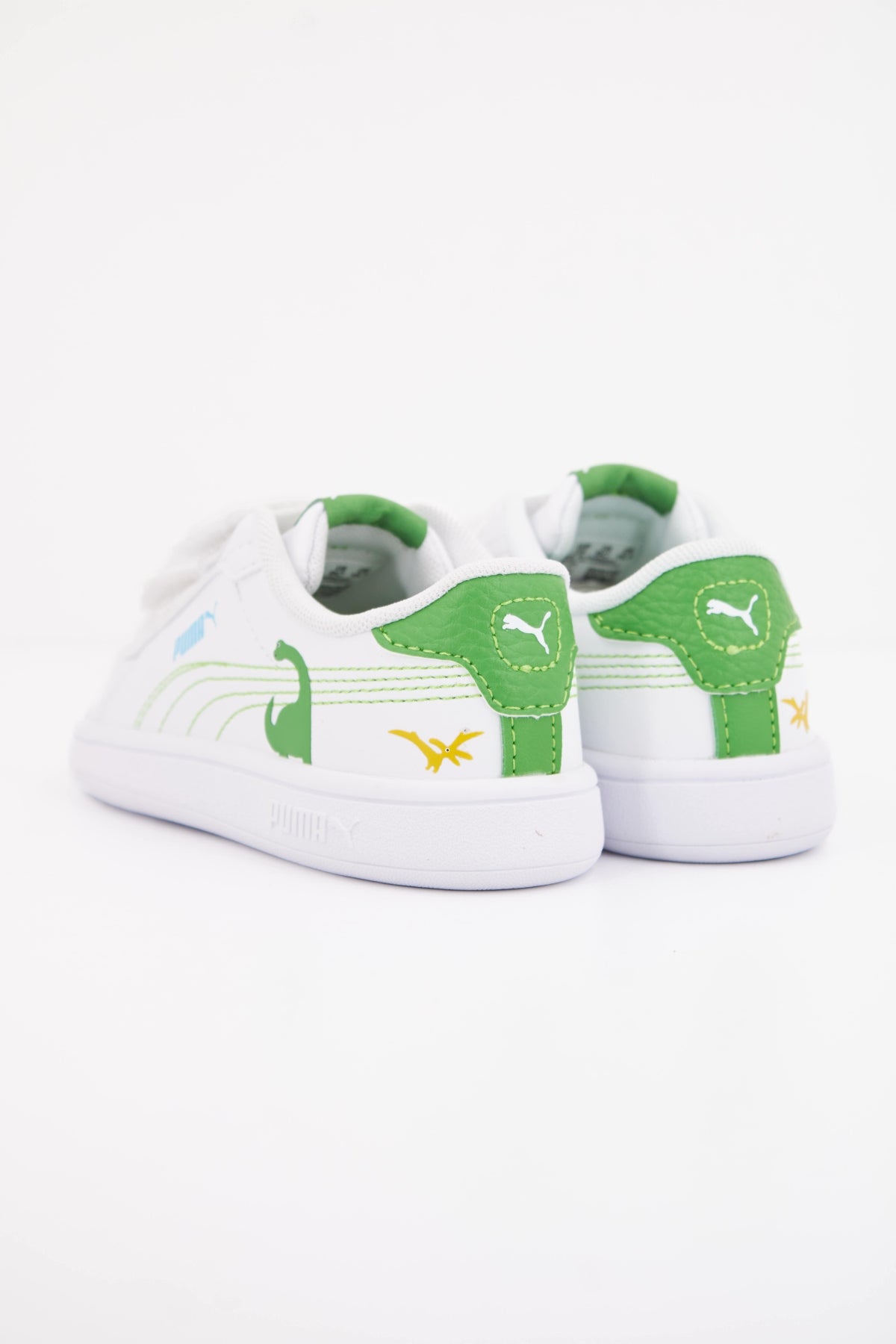 PUMA SMASH . DINO V en color BLANCO  (4)